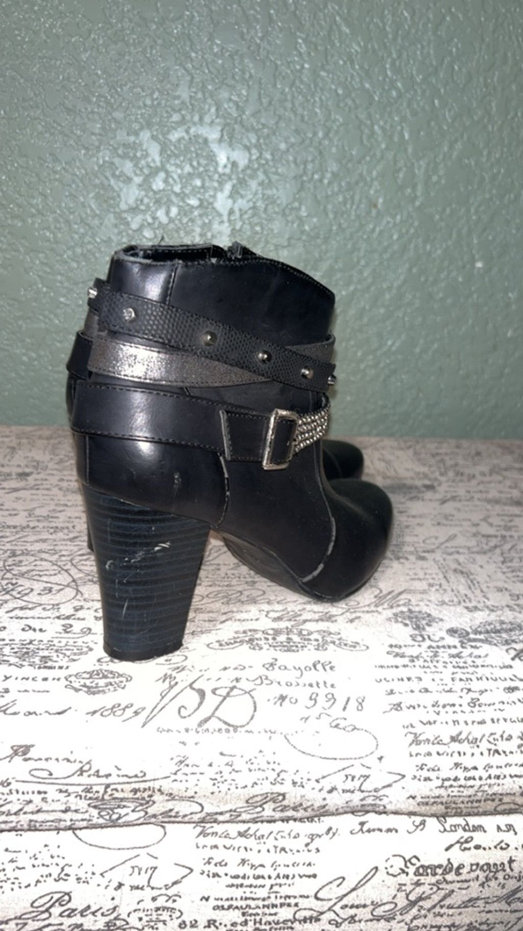 Jennifer Lopez Women's Jennifer Lopez Black Silver Ankle Boots & Booties Si Size US 8 / IT 38 - 2 Thumbnail