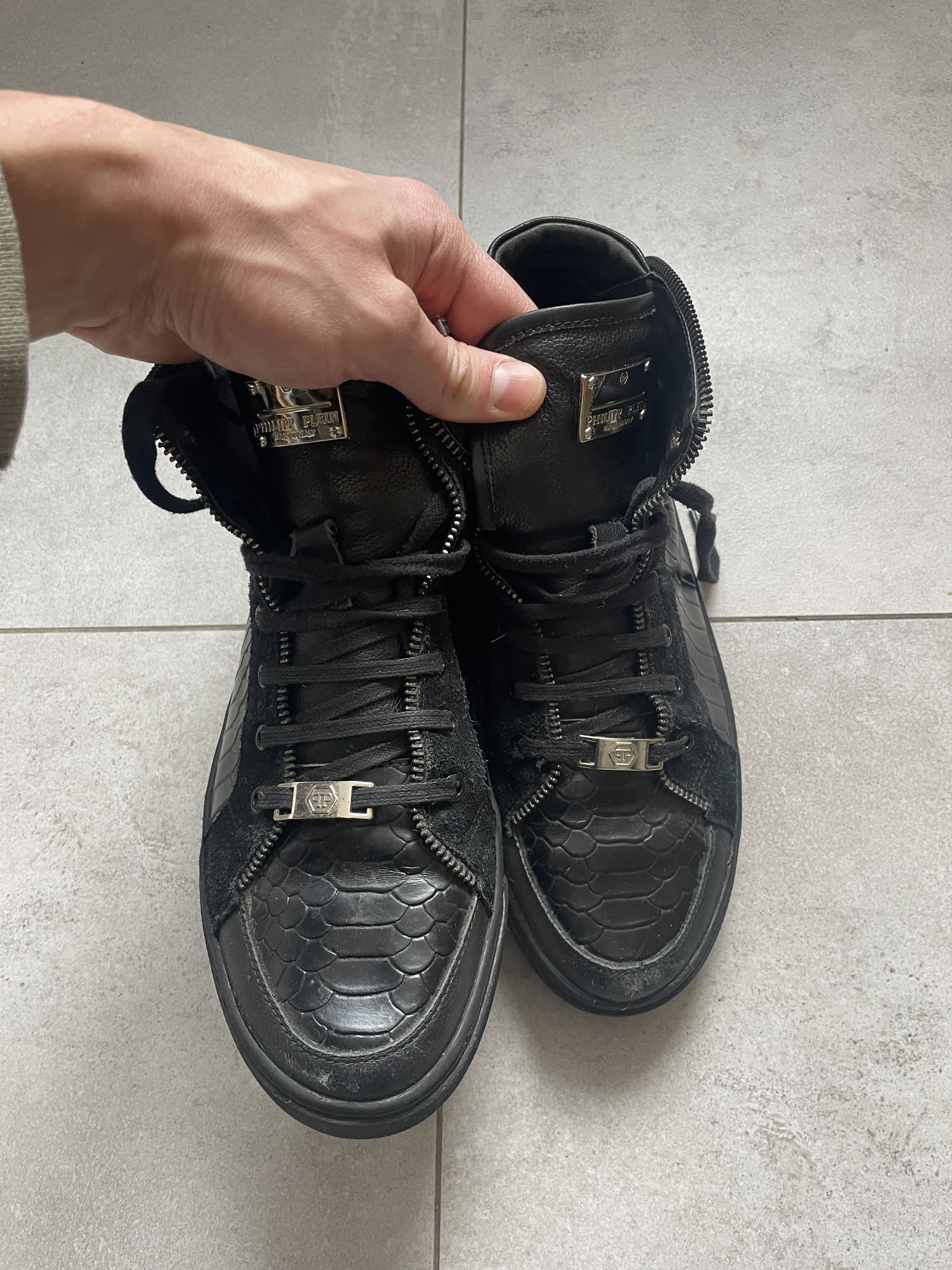 Philipp Plein CRAZY PHILLIP PLEIN SKULL ZIP CROCODILE LEATHER HI TOPS Size US 9.5 / EU 42-43 - 2 Thumbnail