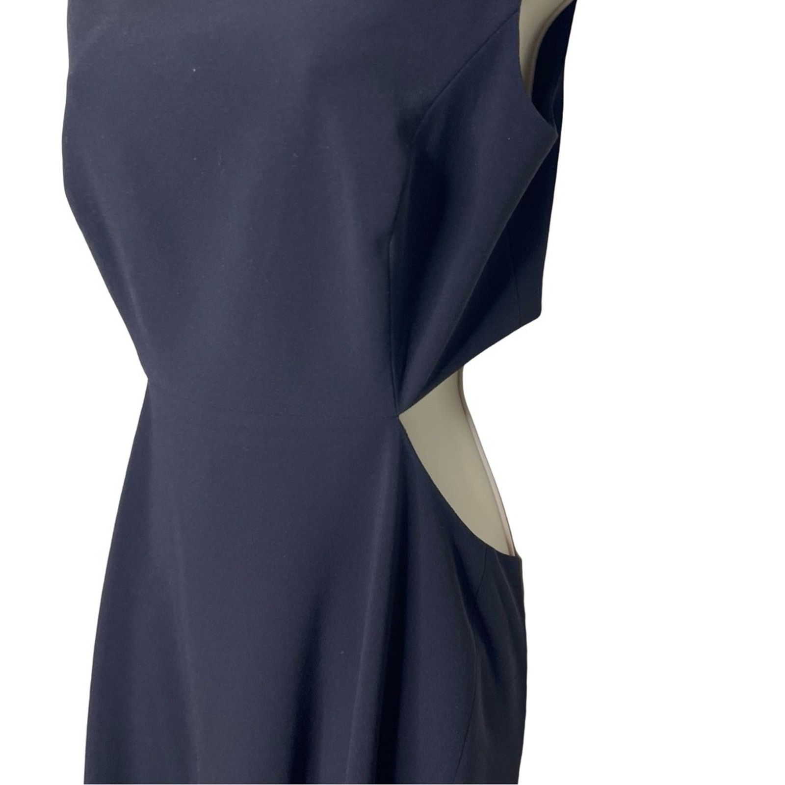 Halston Heritage Halston Heritage SLEEVELESS CUTOUT CREPE DRESS In BLACK sz 2 Size XS / US 0-2 / IT 36-38 - 5 Thumbnail