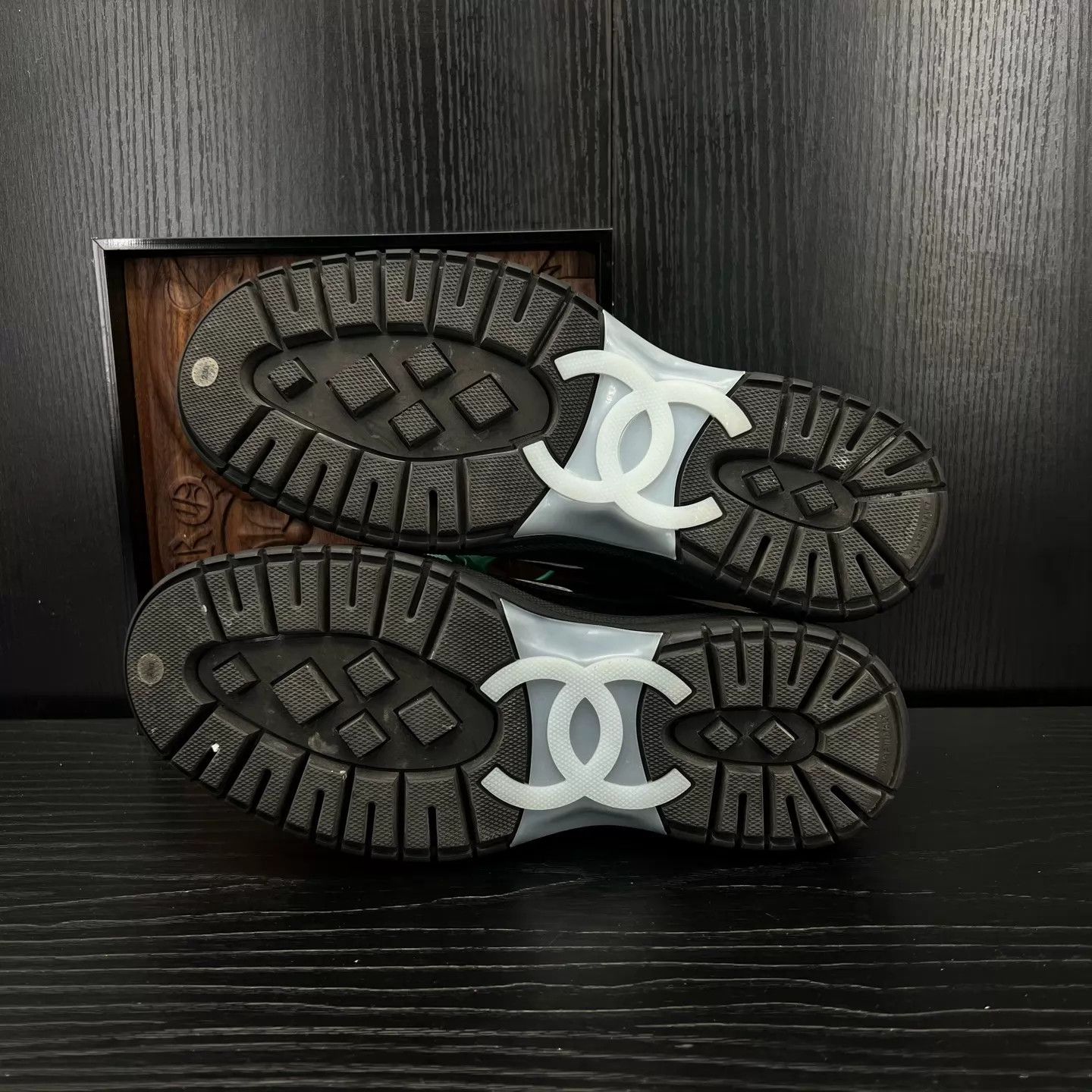 Chanel Chanel 25B Calfskin Black White 36.5 Mint Box Size US 6 / IT 36 - 5 Thumbnail