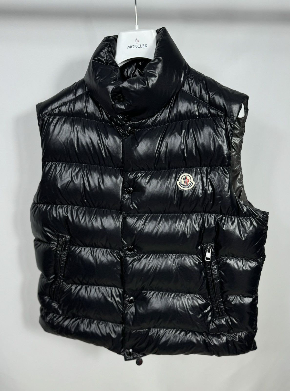 Mens gilet moncler deals