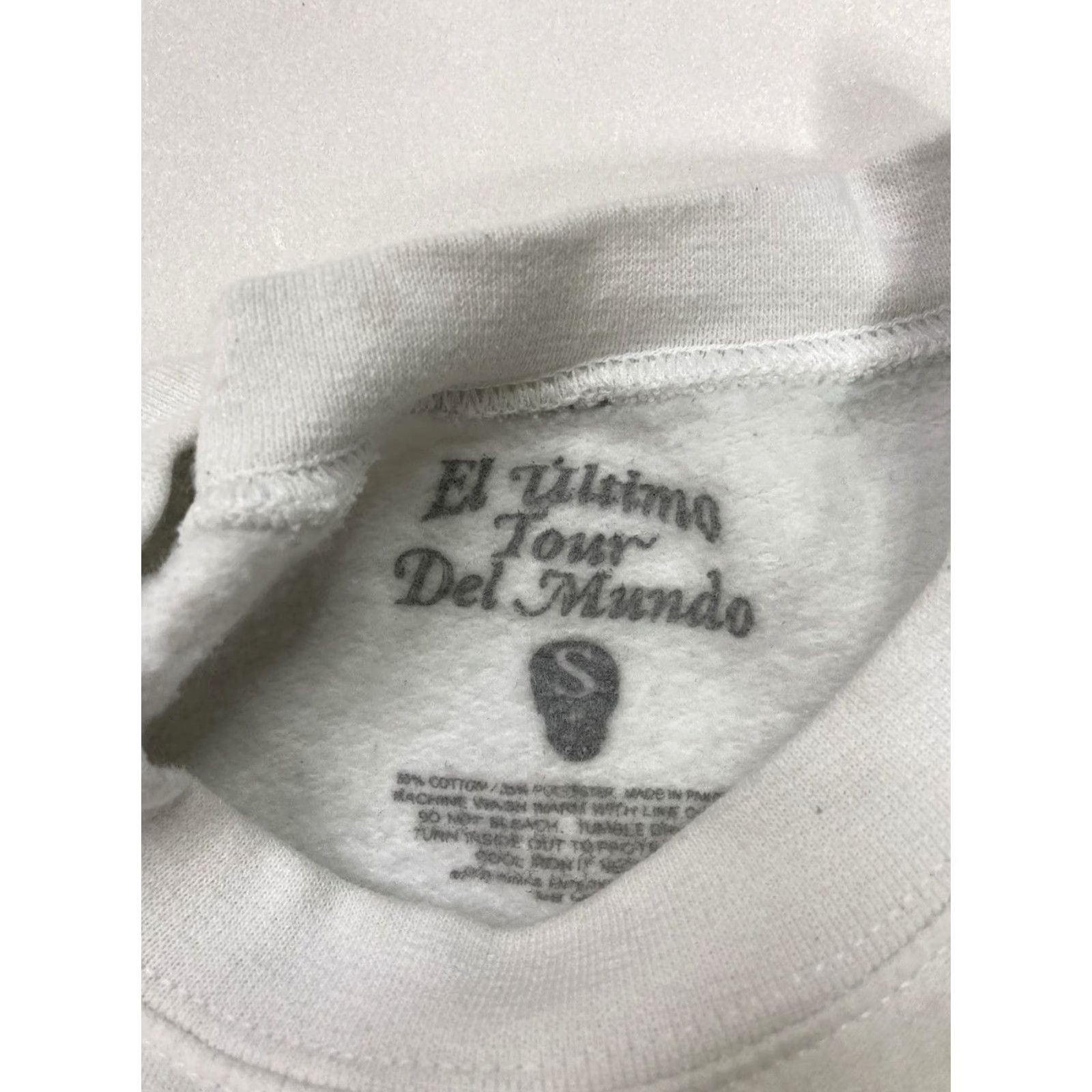 Vintage BAD BUNNY El Ultimo Tour Del Mundo Crewneck Sweatshirt Women Small White Blue Size S / US 4 / IT 40 - 6 Thumbnail