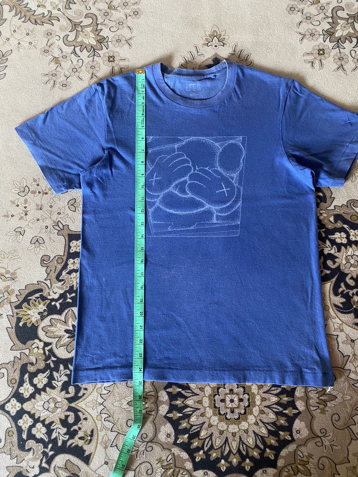 Japanese Brand Kaws X Uniqlo T-Shirt Size US S / EU 44-46 / 1 - 8 Thumbnail
