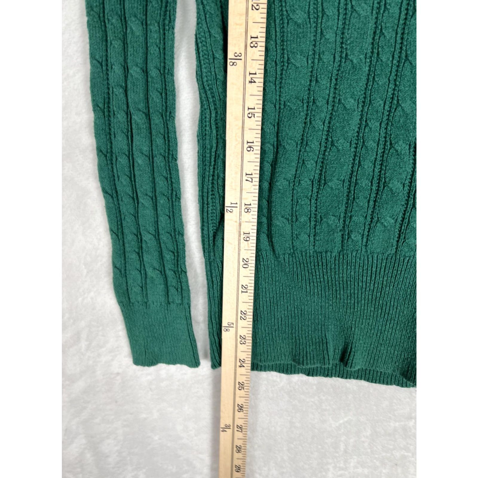 American Eagle Outfitters VINTAGE American Eagle Outfitters Sweater Women M Green Cable Knit V Neck Y2K Bella Swan Size M / US 6-8 / IT 42-44 - 4 Thumbnail