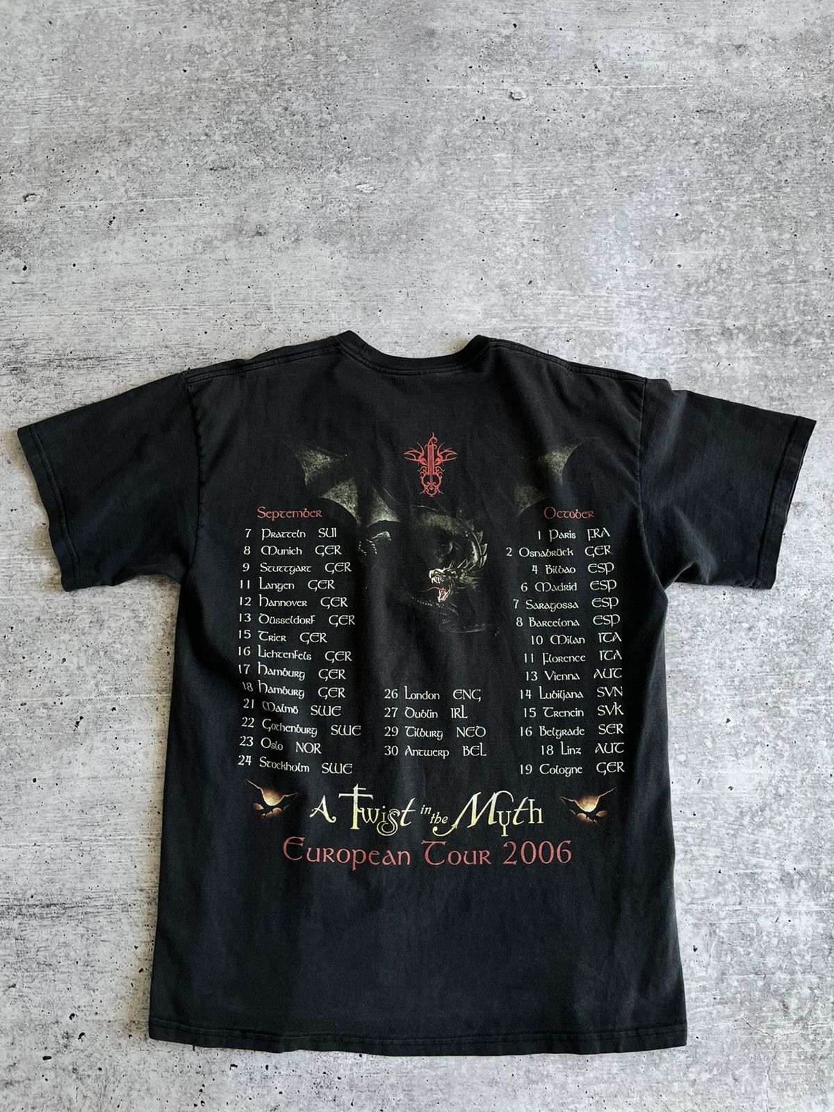 Metallica Vintage Blind Guardian A Twist In The Myth Tour 2006T-Shirt Size US L / EU 52-54 / 3 - 4 Thumbnail