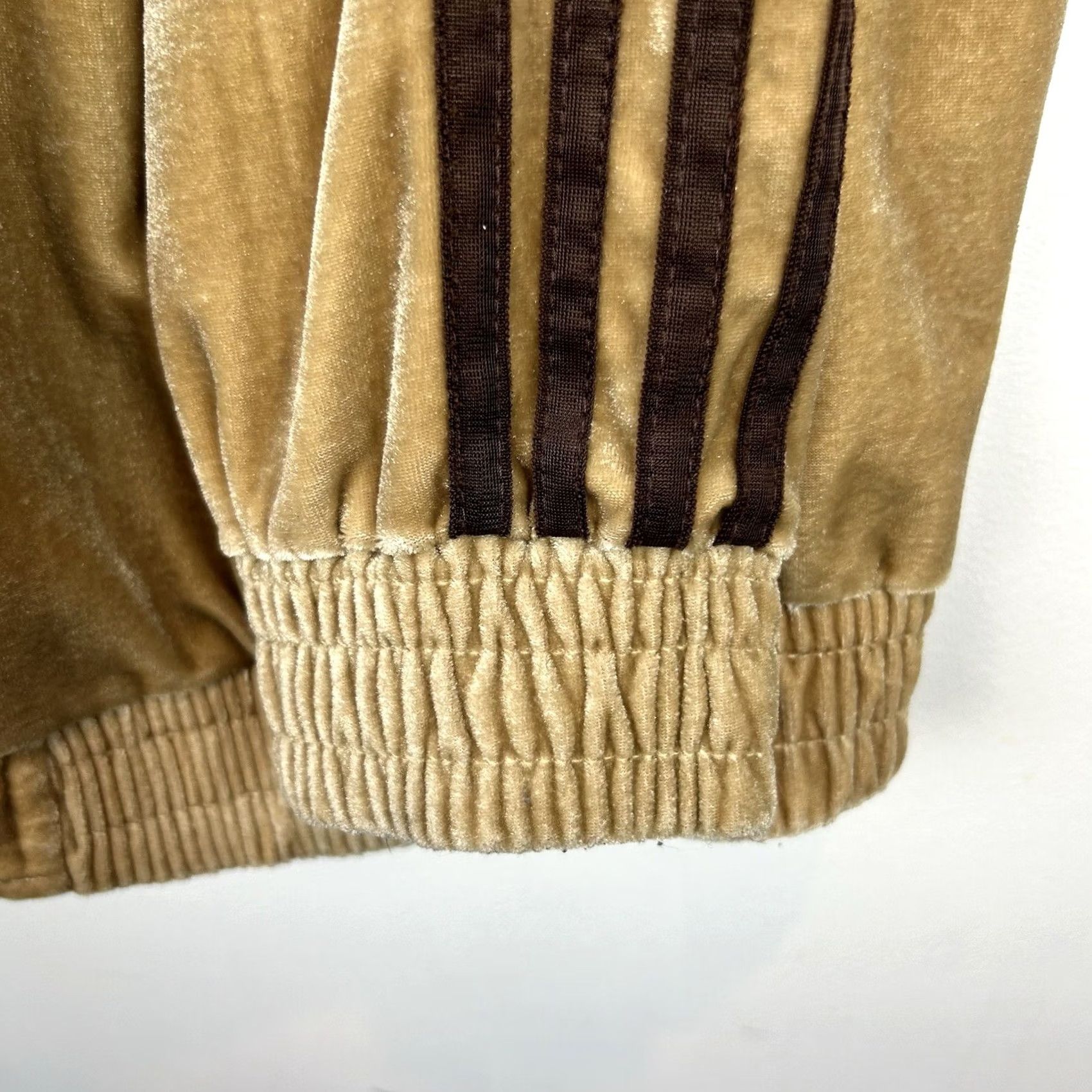 Velour VINTAGE Godbody Track Jacket Mens L Brown Velour Zip Streetwear 70s 80s Hip Hop Full Zip Men Size US L / EU 52-54 / 3 - 5 Thumbnail