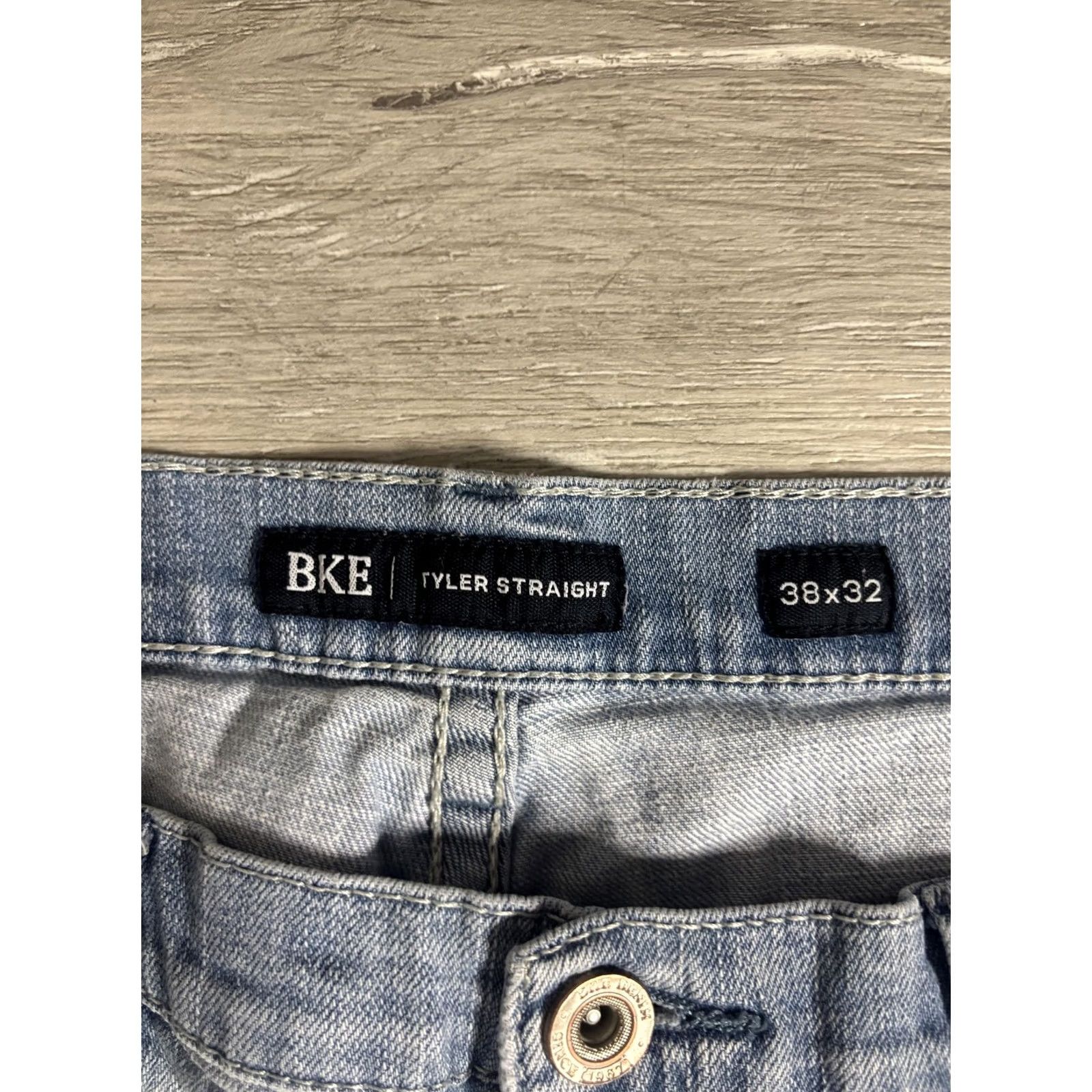 BKE BKE Tyler Straight Jeans Mens 38x32 Light Wash Blue Regular Fit Denim Pants Size US 38 / EU 54 - 4 Thumbnail