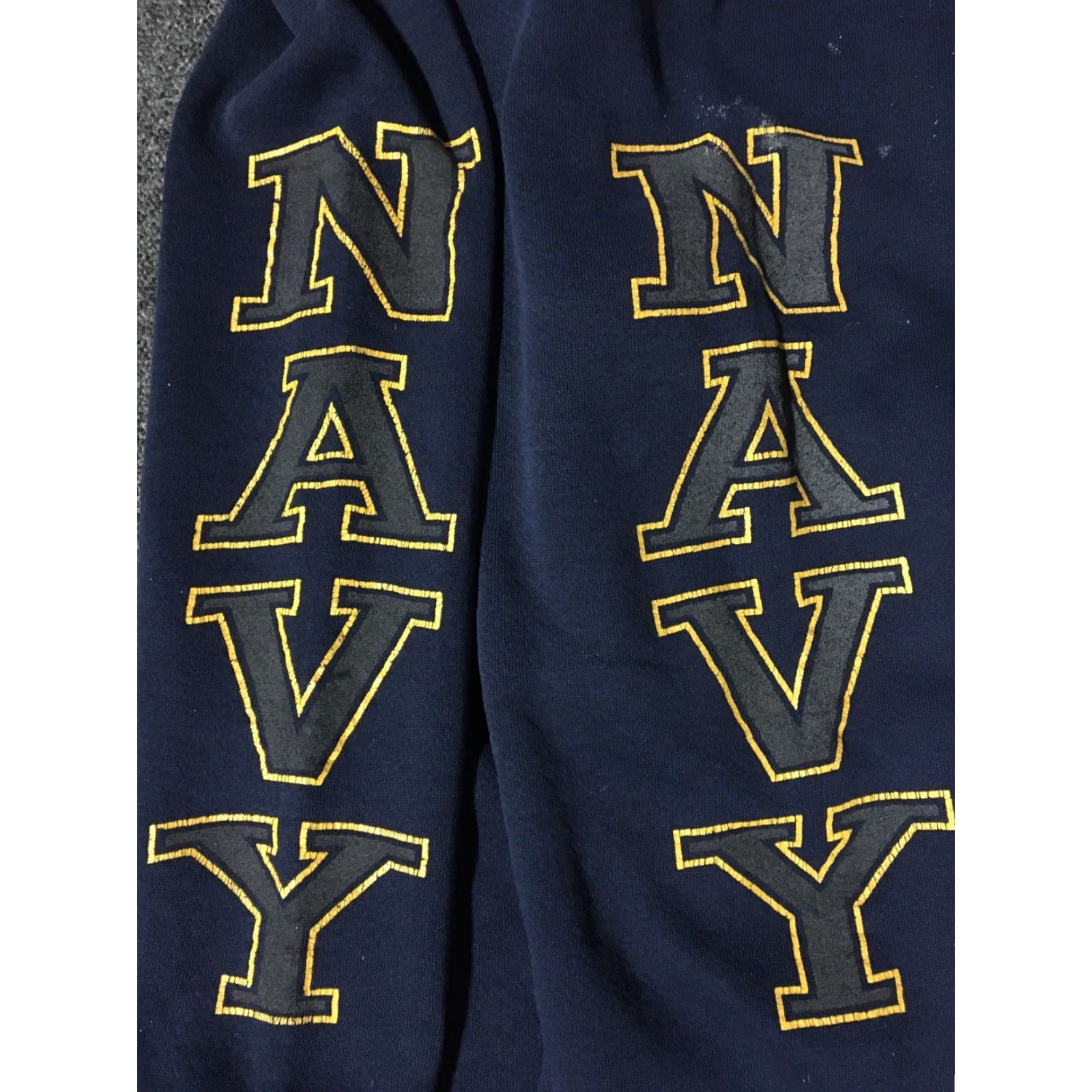 Soffe Soffe Sweatpants Vintage 90s US Navy Thrashed Distressed Navy Blue Sweatpants Men S Pant Casual Activewear US Navy Grunge 80s 90s Mens Size US 29 - 3 Thumbnail
