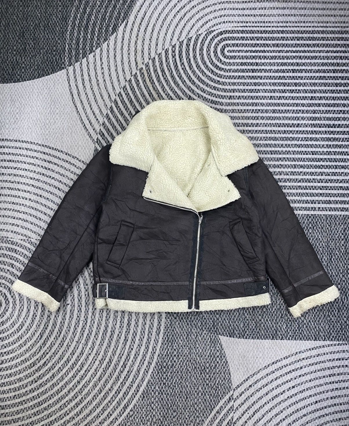 Japanese Brand Vintage Ungrid Japanese Fashion Leather Suede Sherpa Jacket Size US M / EU 48-50 / 2 - 2 Thumbnail