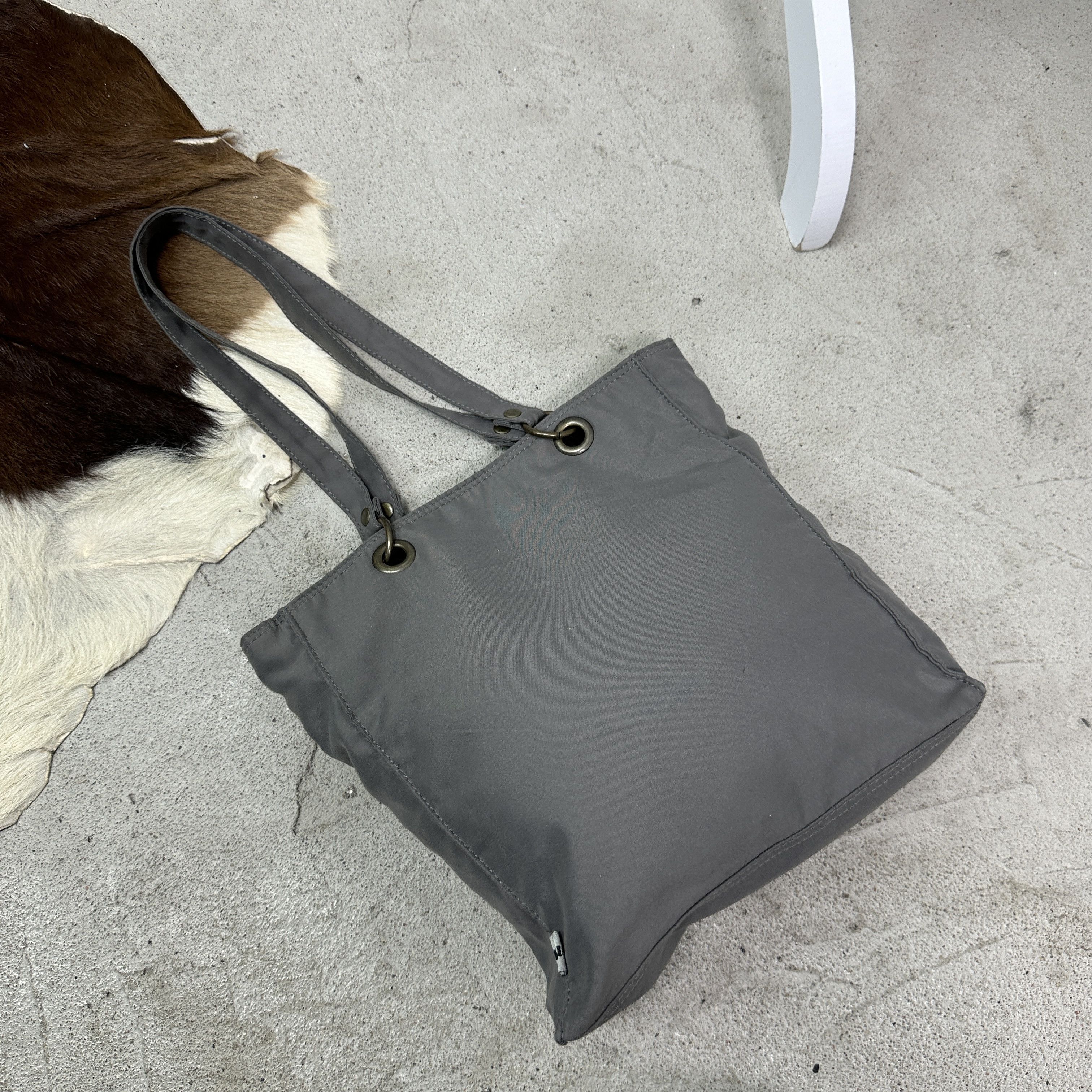Vintage Vintage Streetwear Casual Nylon Roxy Bag 00s Size ONE SIZE - 5 Thumbnail