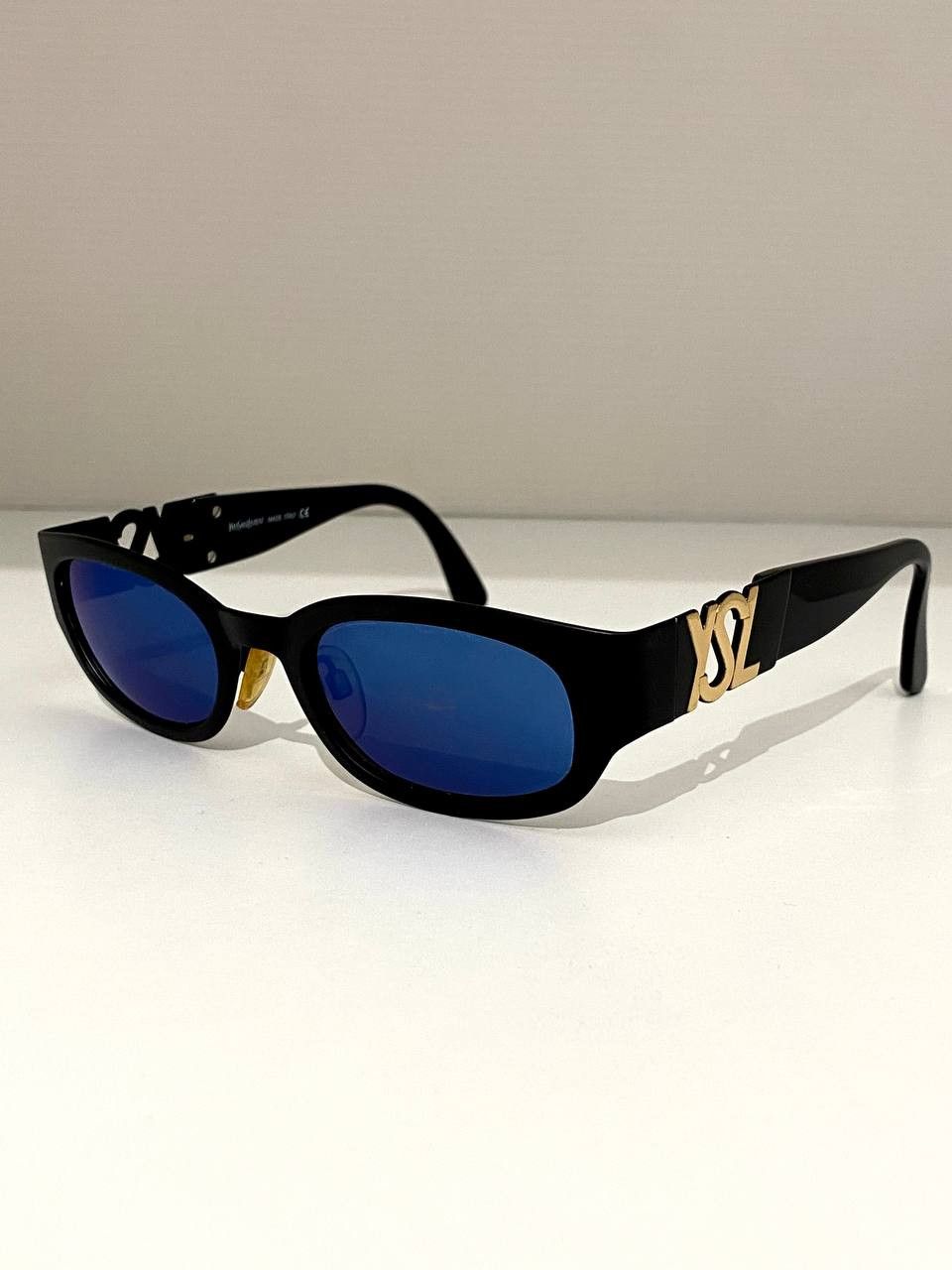 Yves Saint Laurent Yves Saint Laurent YSL Big Gold Logo Black Retro Sunglasses Size ONE SIZE - 5 Thumbnail
