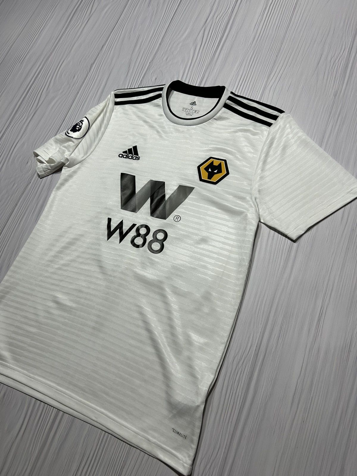 Adidas ADAMA 37 Wolverhampton Adidas Soccer Jersey Size S Size US S / EU 44-46 / 1 - 3 Thumbnail
