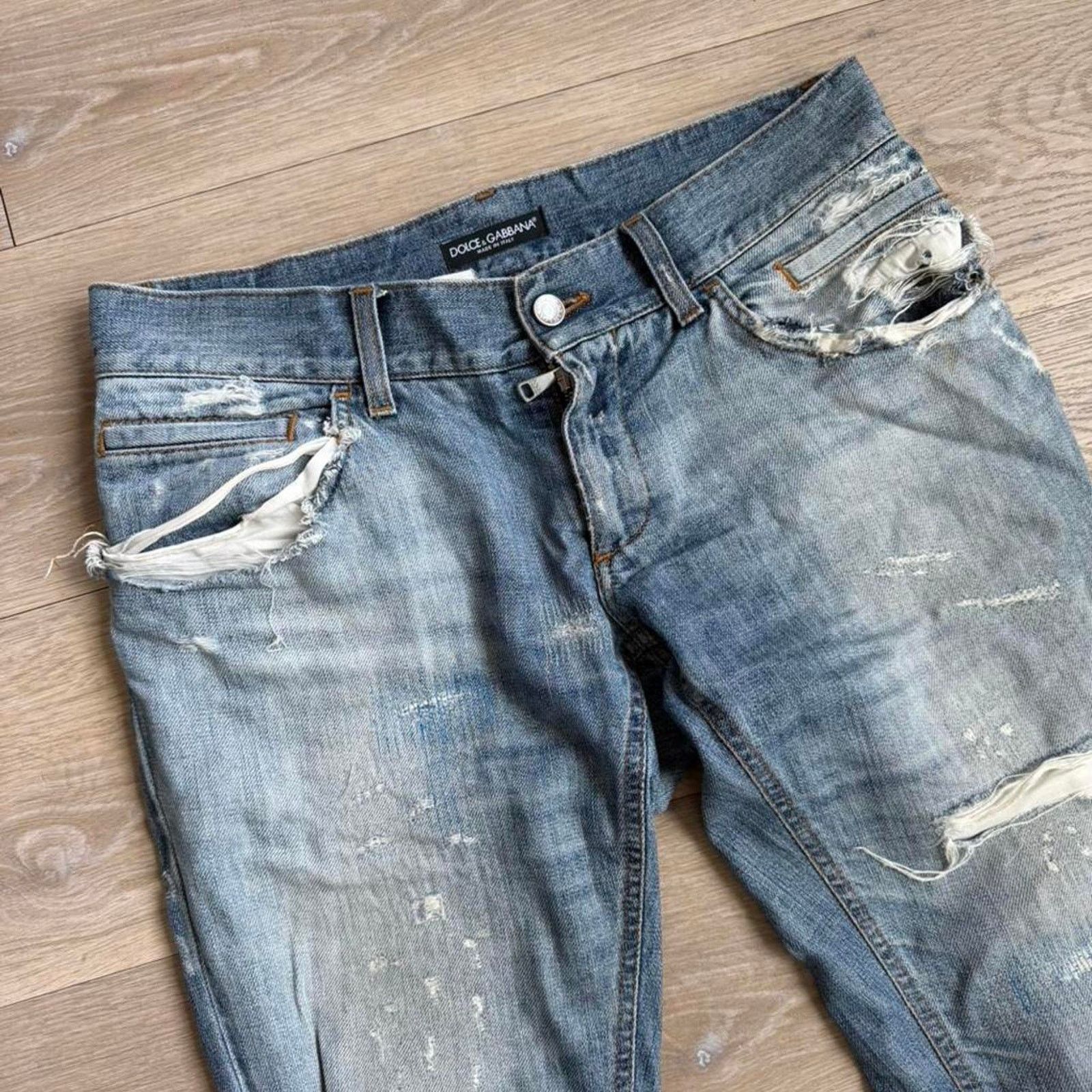 Dolce & Gabbana Dolce & Gabbana Distressed Denim Jeans Light Blue Y2K Size US 32 / EU 48 - 4 Thumbnail