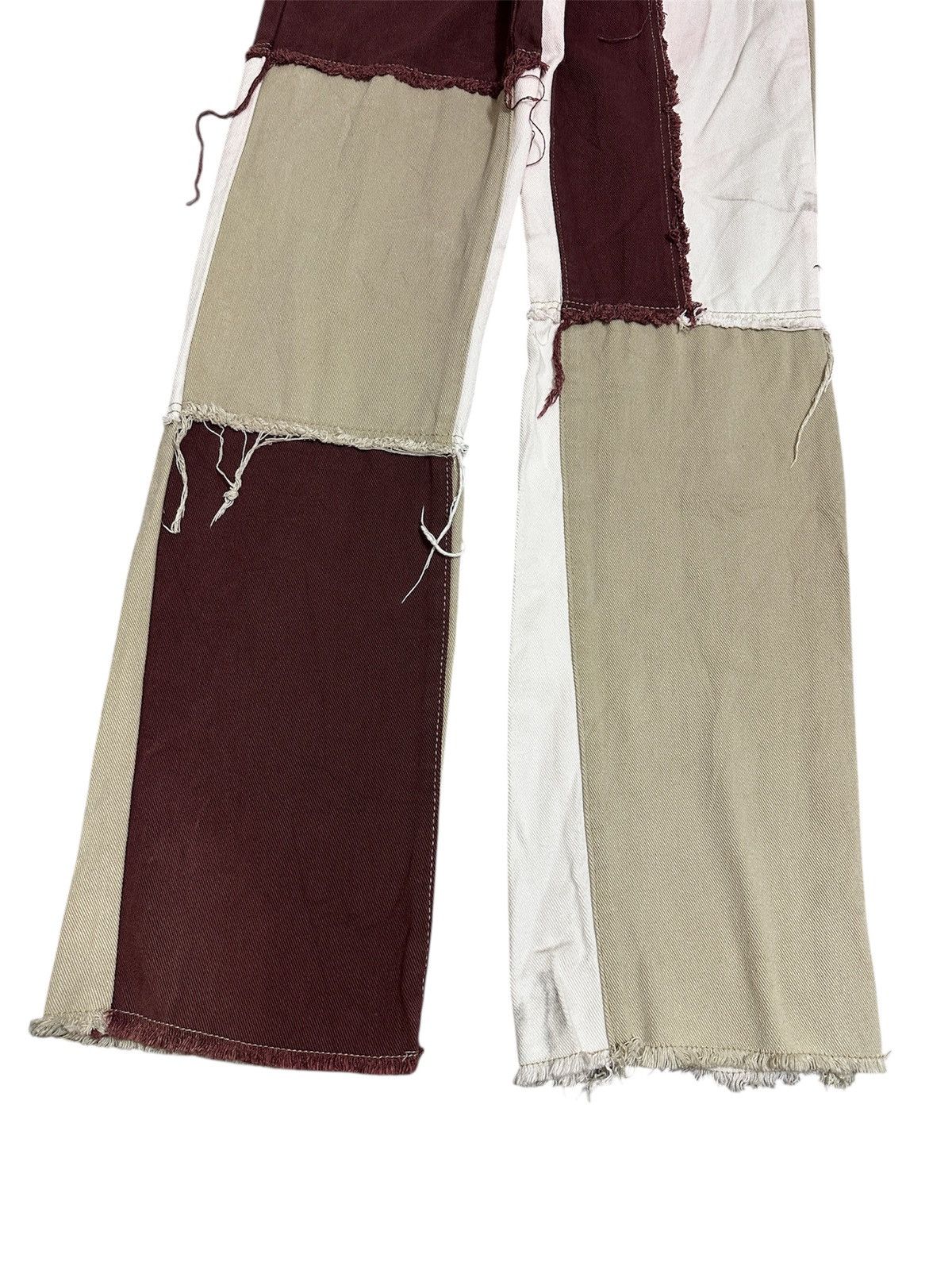 Designer × Shein SHEIN Women Distressed Denim Size US 29 - 4 Thumbnail
