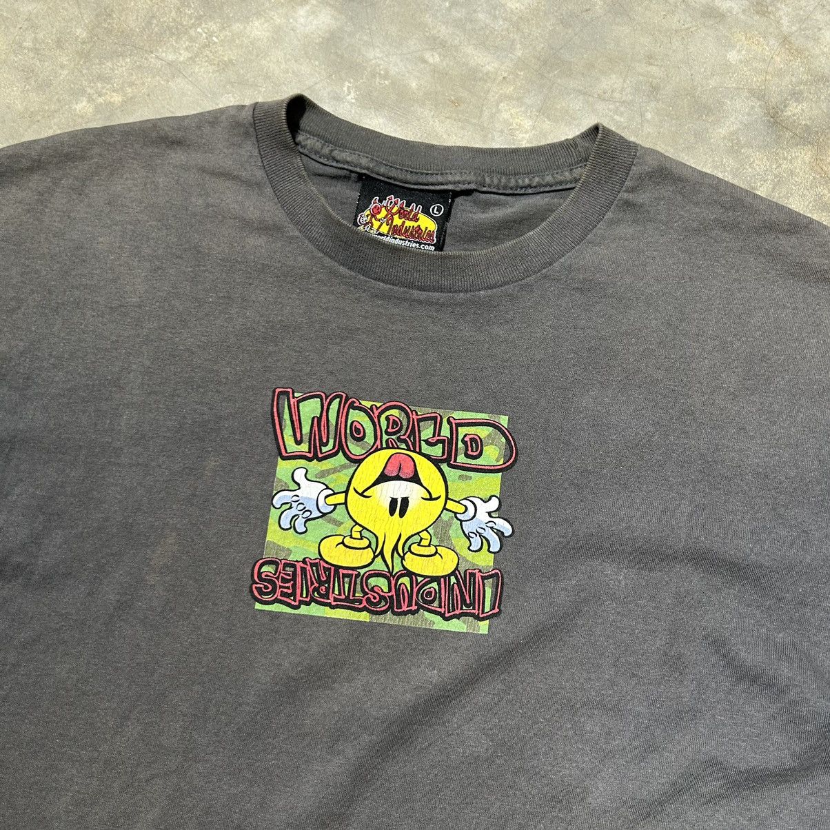 World Industries Vintage world industries Size US L / EU 52-54 / 3 - 2 Thumbnail