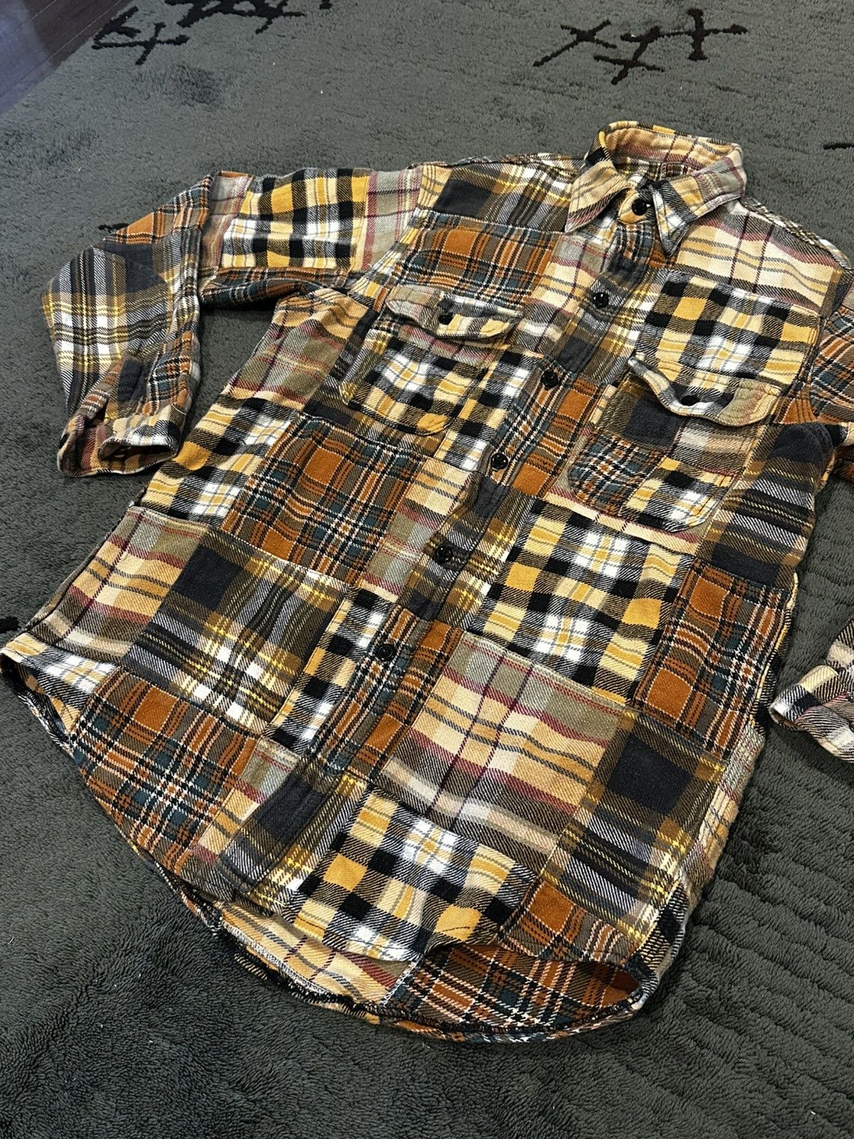 Nepenthes Nepenthes By Hoggs Patchwork Cut and Sew Flannel Needles Size US S / EU 44-46 / 1 - 2 Thumbnail