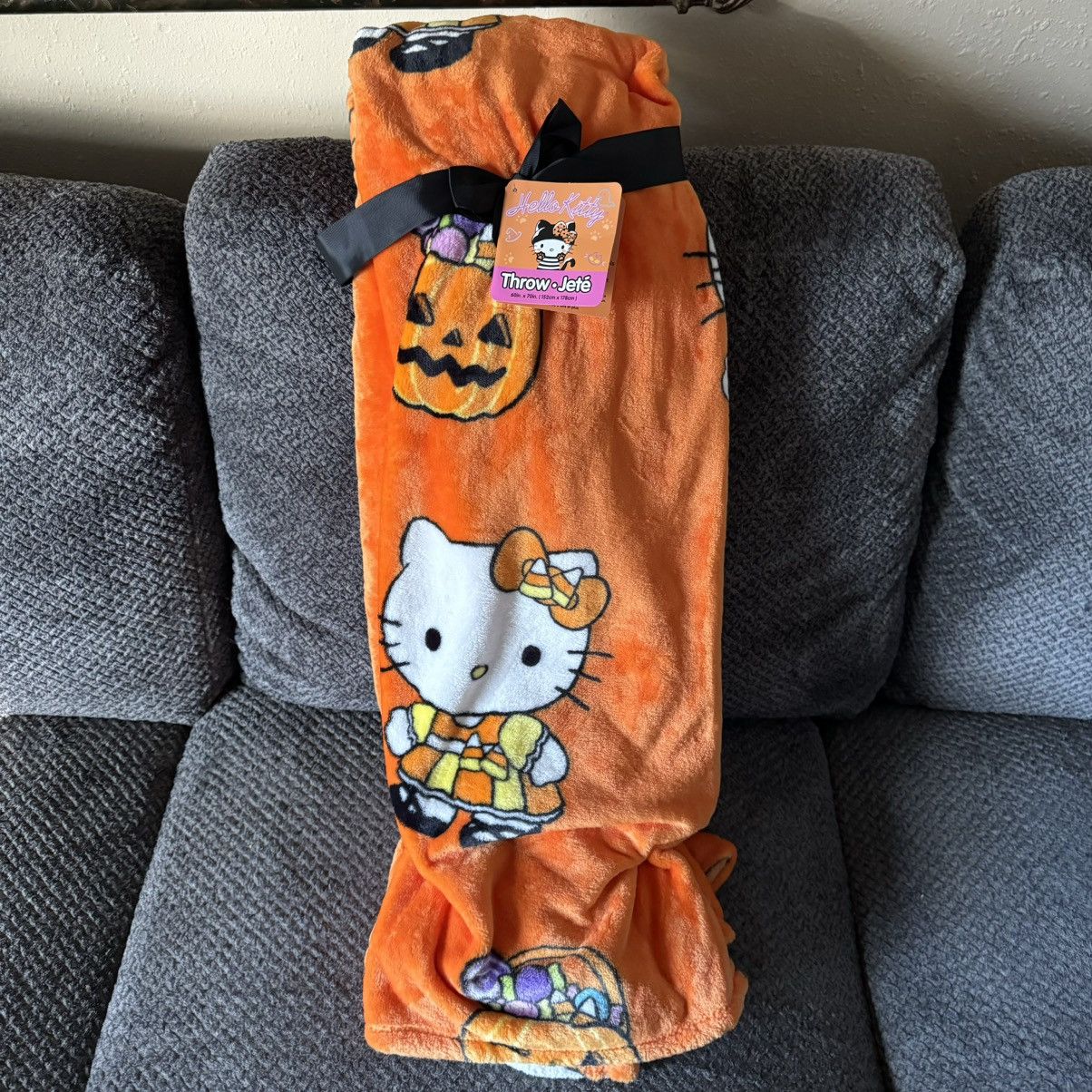 Other Hello Kitty Halloween Orange Candy Corn Throw Blanket Size ONE SIZE - 2 Thumbnail