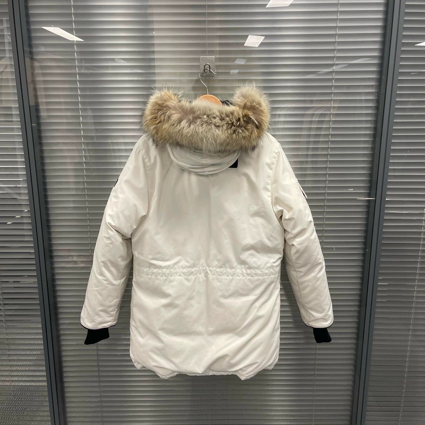 Canada Goose Canada Goose Expedition White Logo Puffer M 99 Size M / US 6-8 / IT 42-44 - 2 Thumbnail