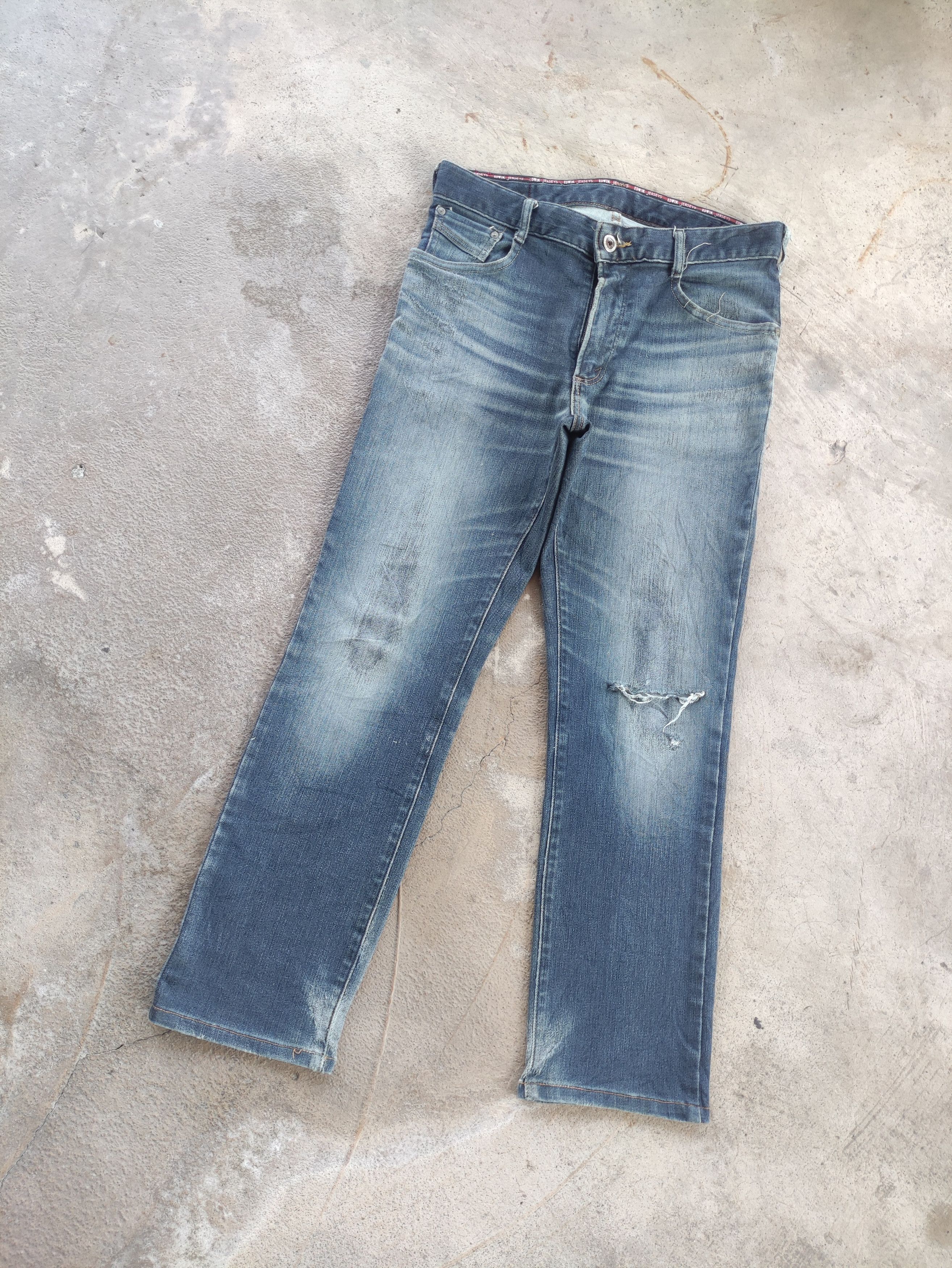 Japanese Brand Vintage Japanese Jean Distressed Faded Denim Pants Size US 34 / EU 50 - 2 Thumbnail