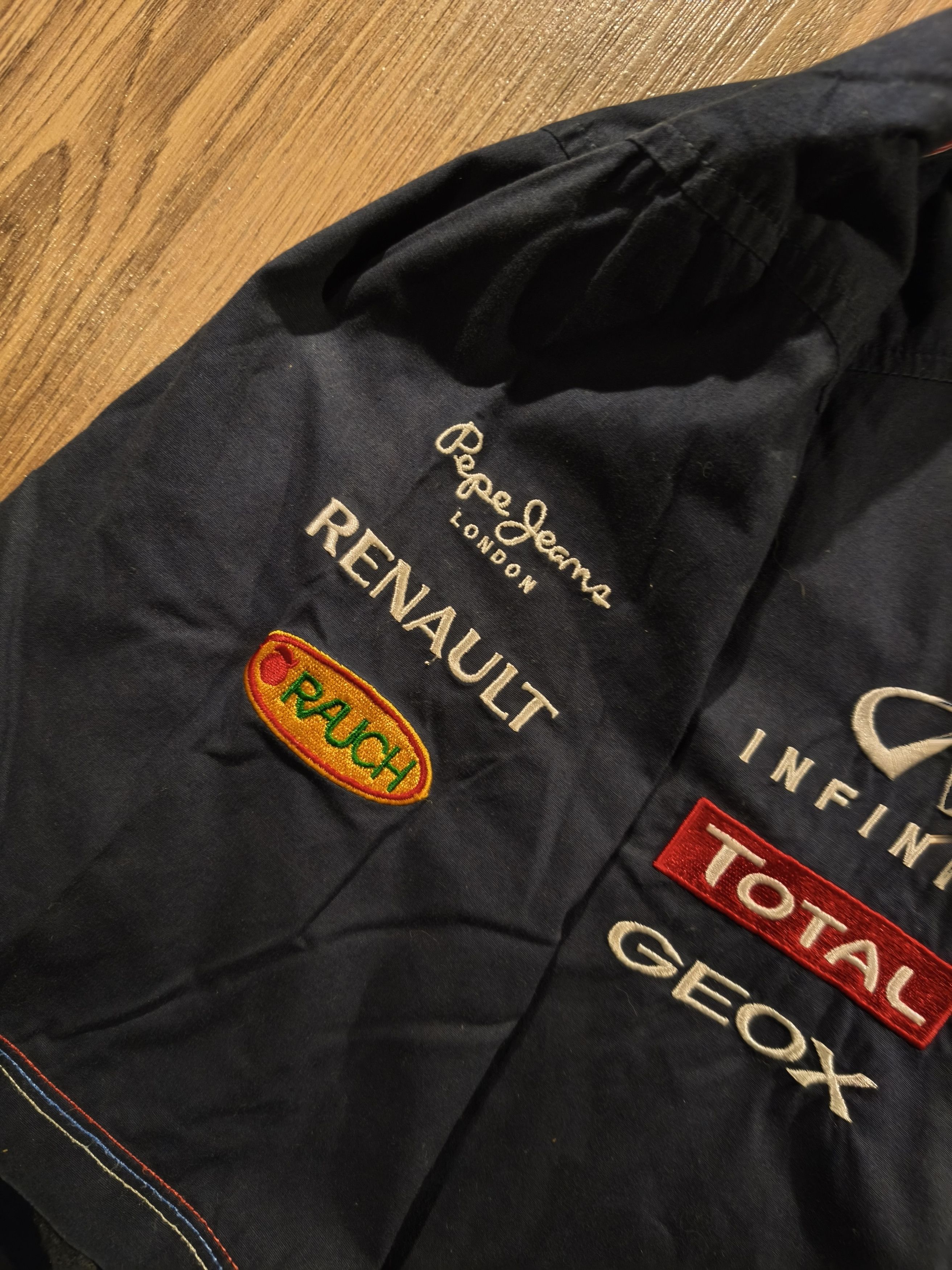 Red Bull Red Bull Racing Workshirt Size US XL / EU 56 / 4 - 5 Thumbnail