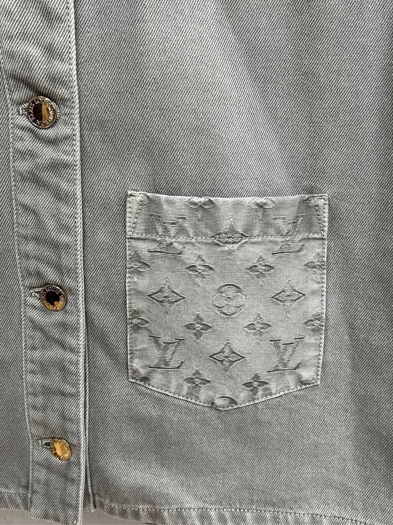 Louis Vuitton LV New Women's Gray Denim Shirt. Size XS / US 0-2 / IT 36-38 - 3 Thumbnail
