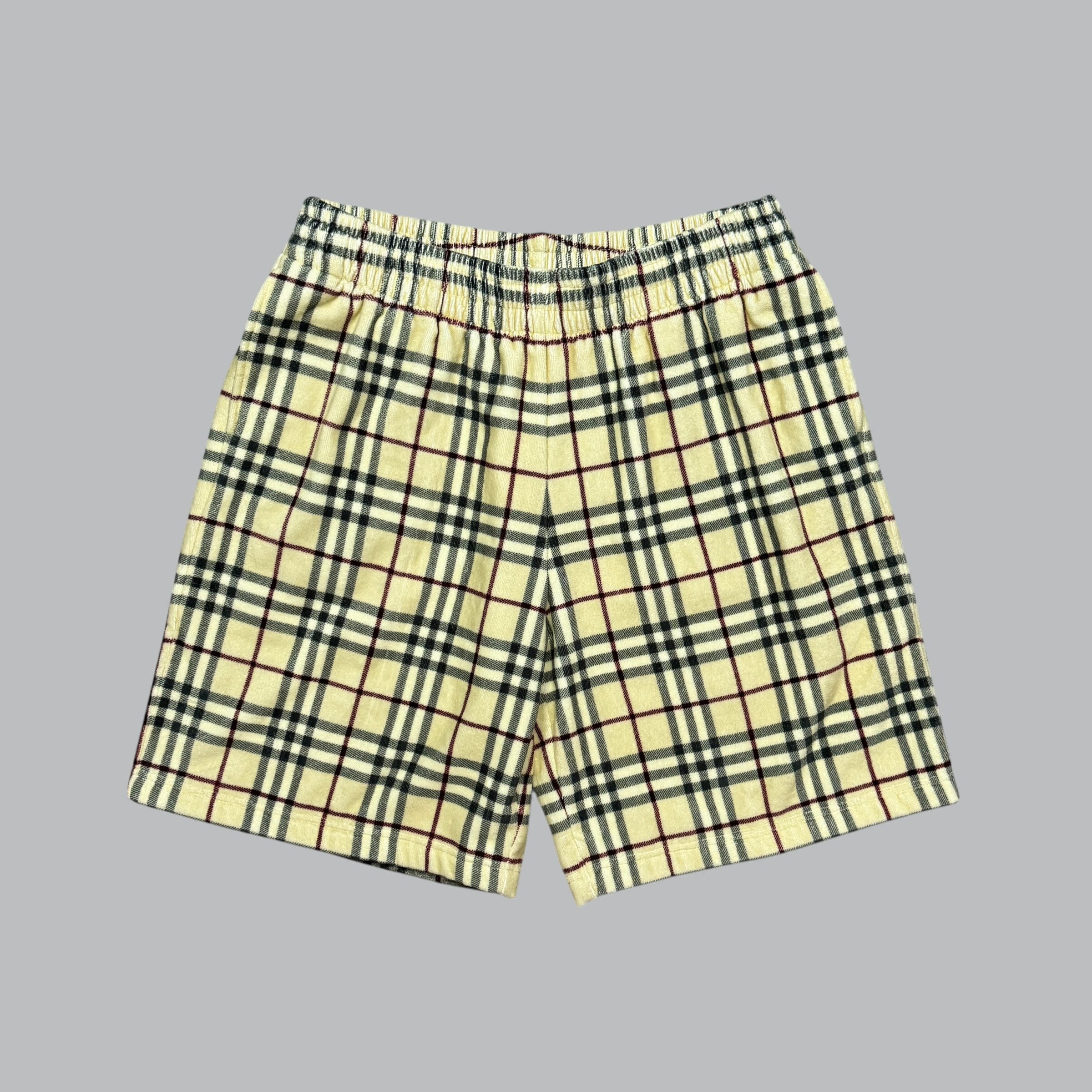 Burberry Burberry nova check soft material shorts new size L Size US 34 / EU 50 - 1 Thumbnail