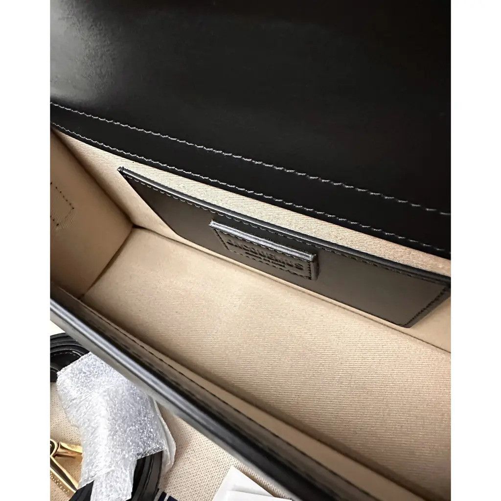 Jacquemus Jacquemus le grand bambino bag Size ONE SIZE - 10 Thumbnail