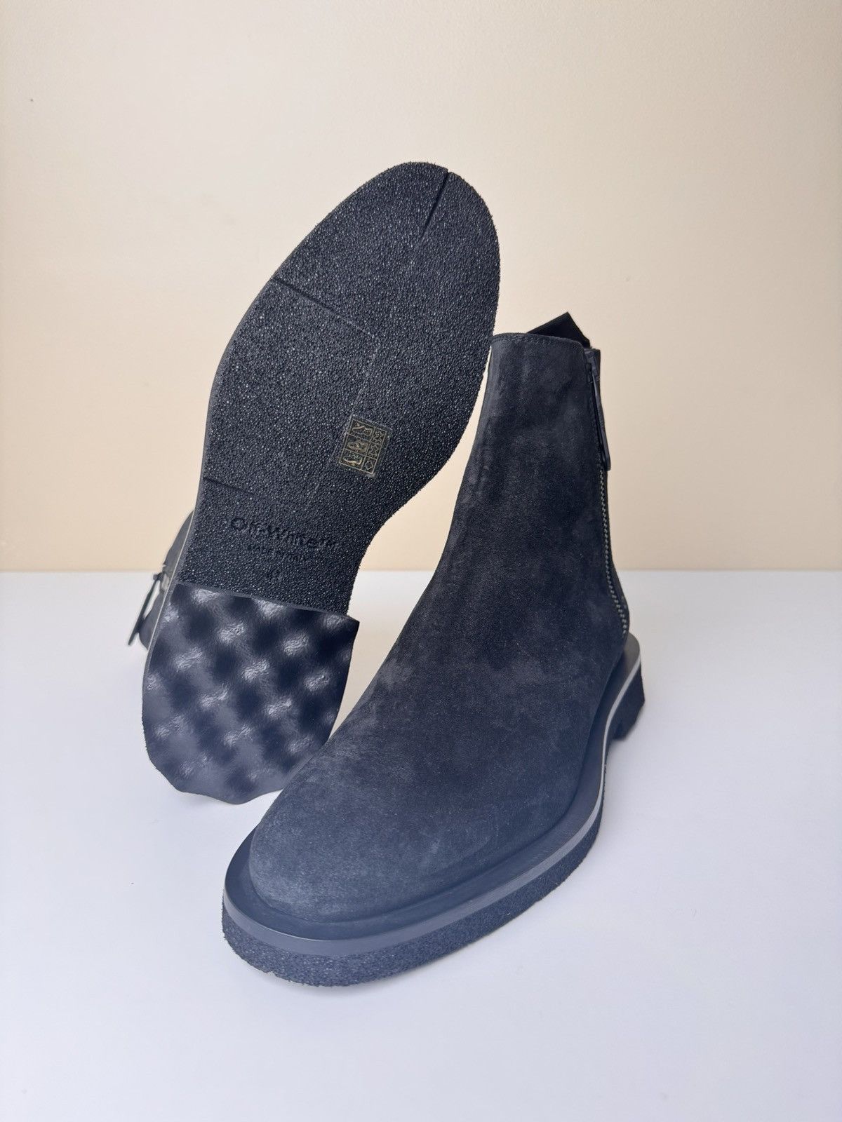Off-White NEW Off-White Suede 'Spongesole' Chelsea Ankle Boots Size US 8 / EU 41 - 10 Thumbnail