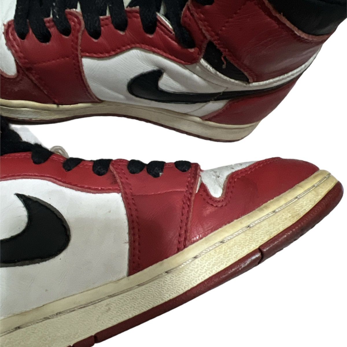 Jordan Brand Retro OG Nike Air Jordan 1 High Chicago 1994 Size US 7.5 / EU 40-41 - 16 Thumbnail
