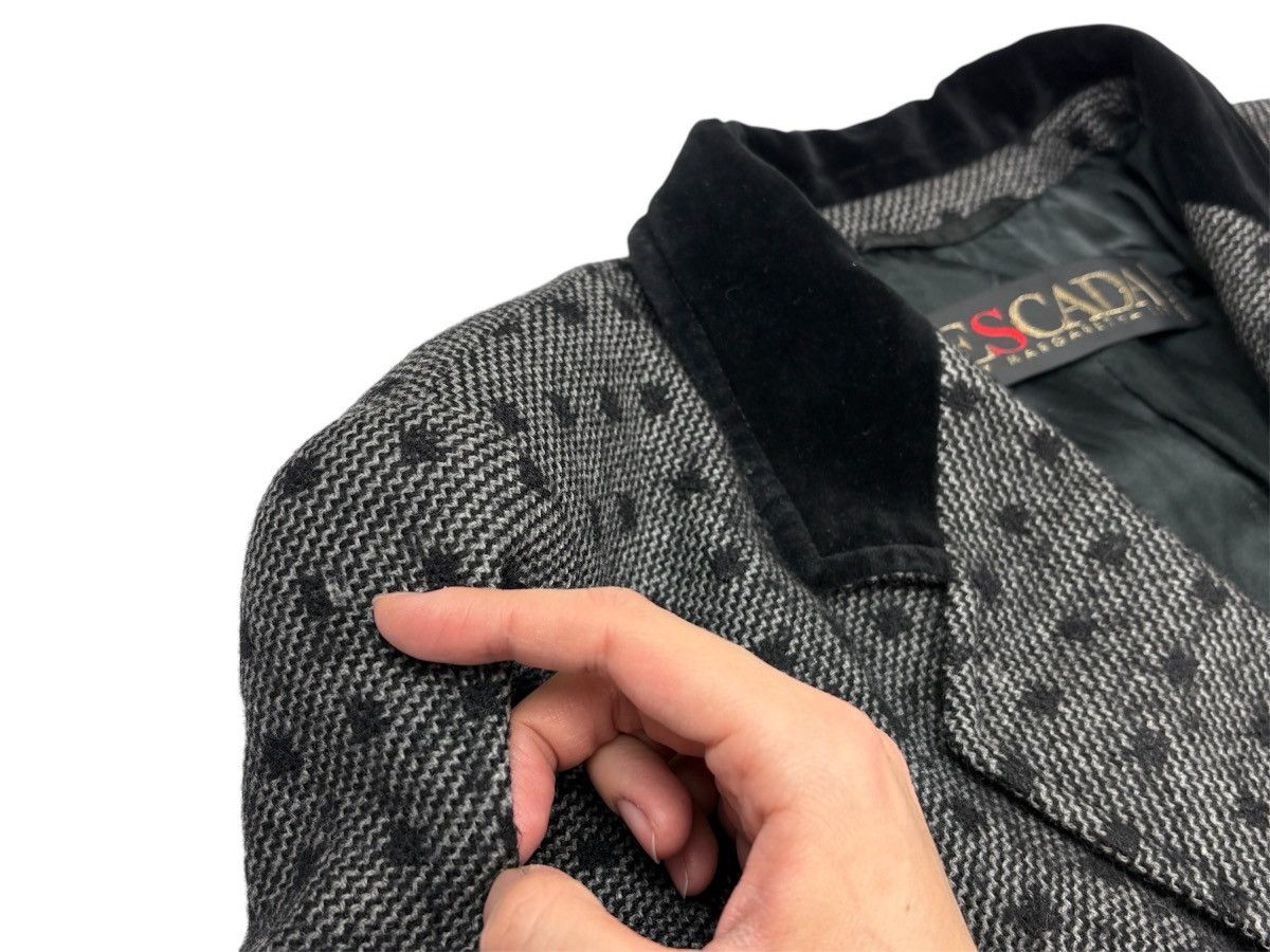 Escada × Vintage ESCADA 80s MARGARETHA LEY POLKA DOT WOOL BLAZER VELVET 38 M Size M / US 6-8 / IT 42-44 - 9 Thumbnail