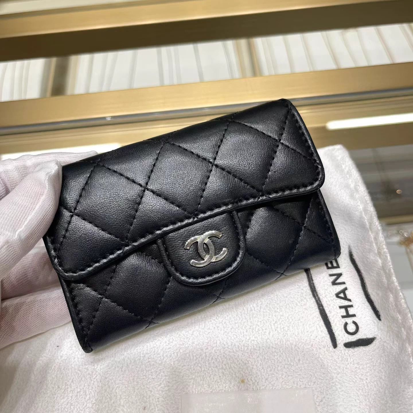 Chanel Chanel 25 Lambskin Card Holder Like New Size ONE SIZE - 2 Thumbnail