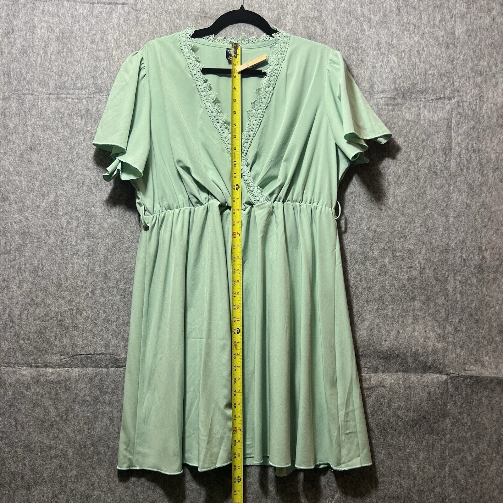 Shein SHEIN Curve Dress 1XL Green Short Sleeve Mini Surplice Neckl Size XL / US 12-14 / IT 48-50 - 4 Thumbnail