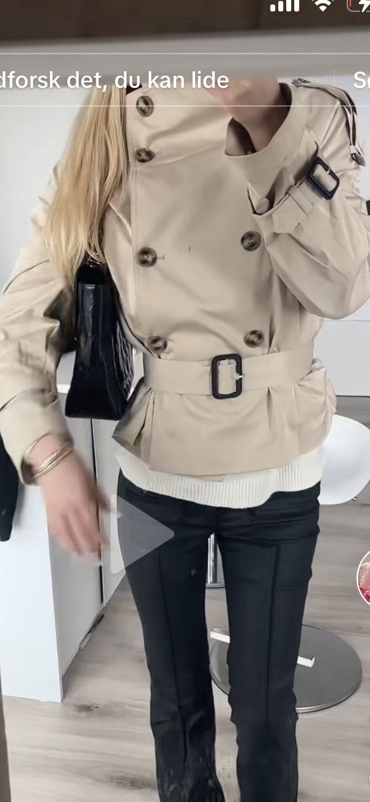 H&M Viral trenchcoat Size XS / US 0-2 / IT 36-38 - 1 Thumbnail