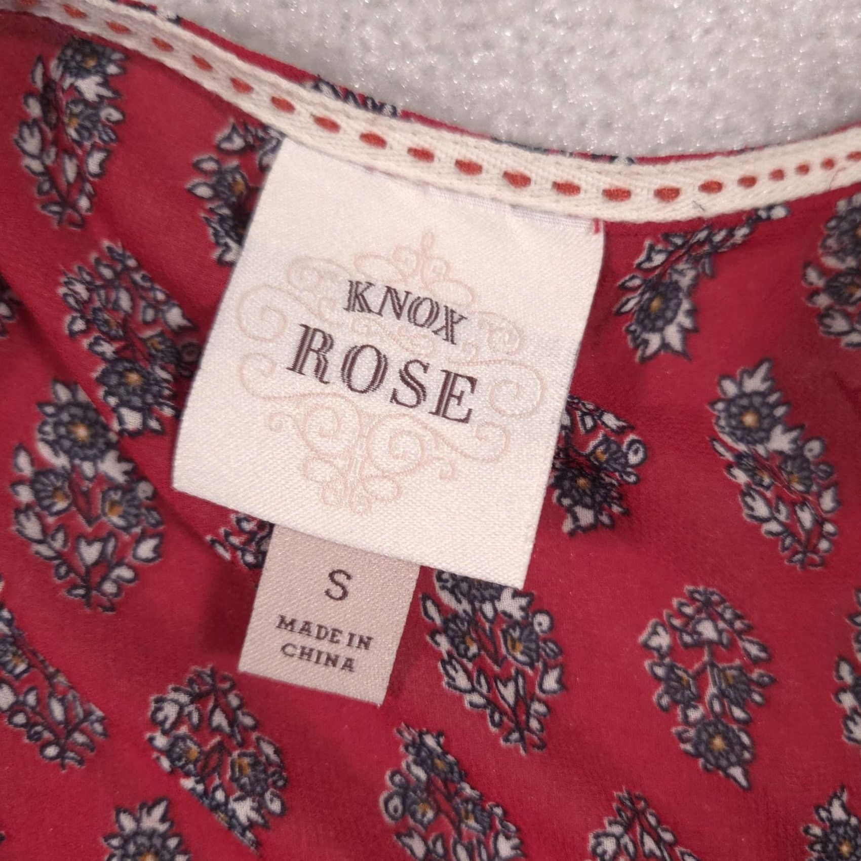 Vintage Knox Rose Blouse Womens Small Red Floral Smocked Tassel Sleeveless Tunic Top Size S / US 4 / IT 40 - 6 Thumbnail