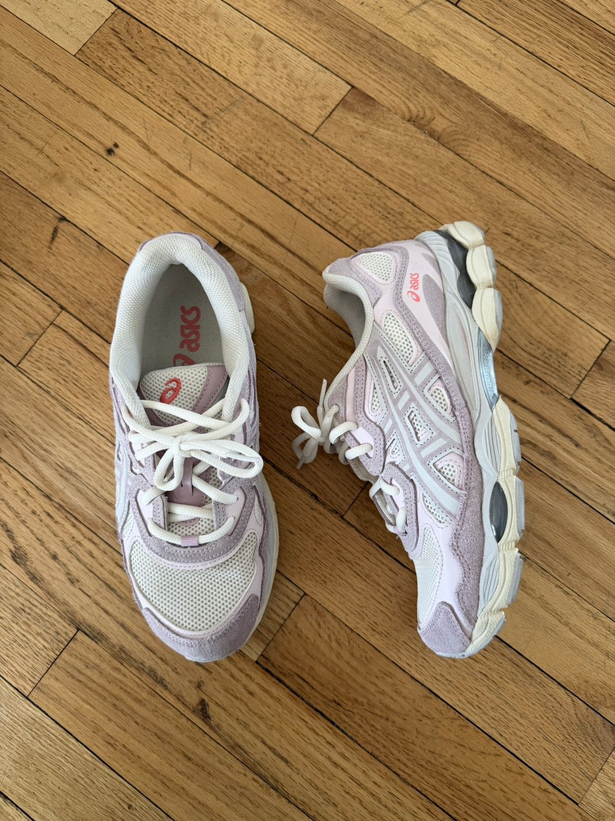 Asics ASICS Gel-NYC Cream Rose Water Size US 7 / EU 40 - 1 Thumbnail