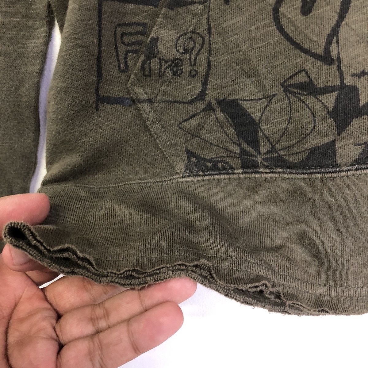 Beams Japan BEAMS JIMI HENDRIX ILLUSTRATION DISSTRESS DESIGN SWEATSHIRT Size US M / EU 48-50 / 2 - 7 Thumbnail