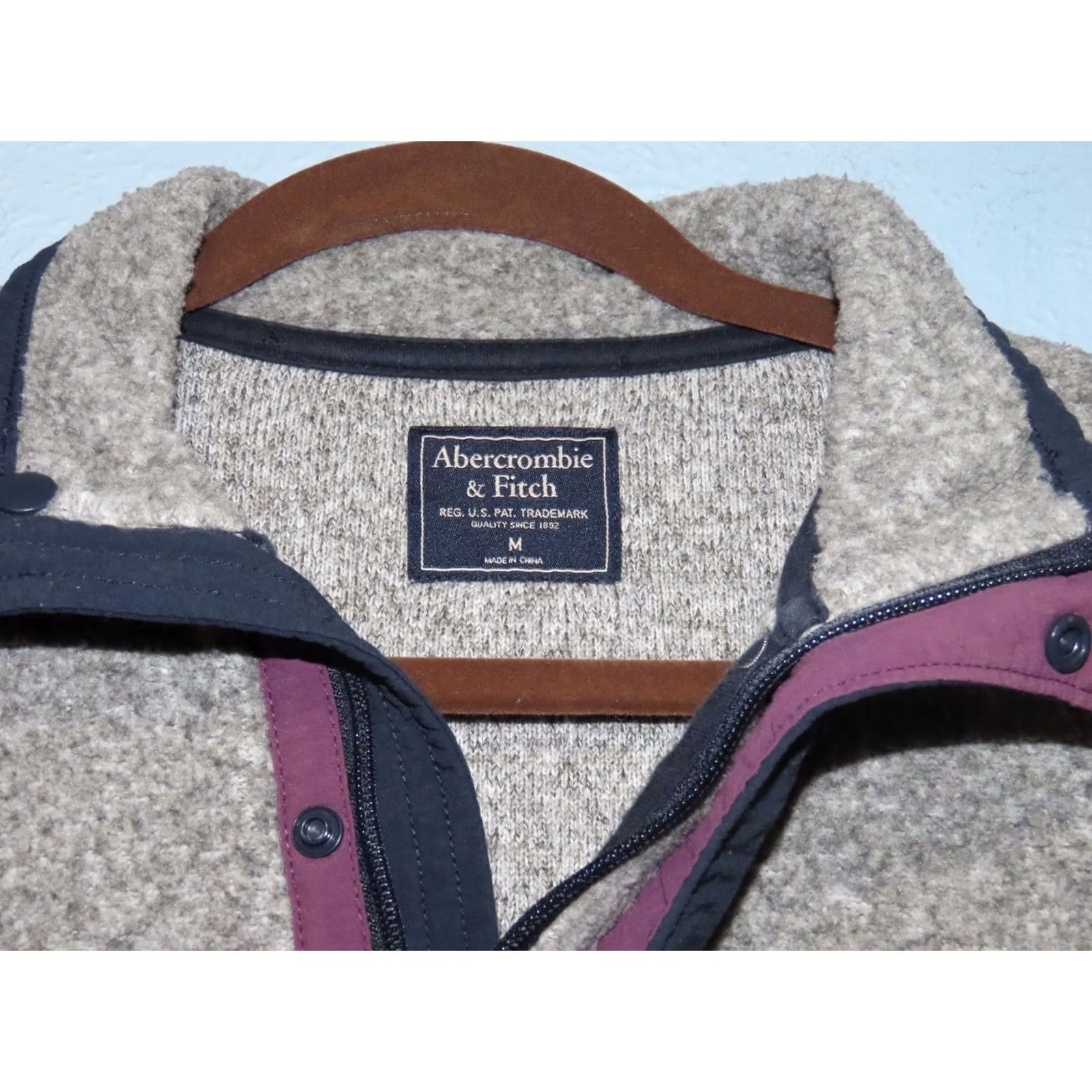 Abercrombie & Fitch VINTAGE Abercrombie & Fitch 1/4 Zip Pullover Sweatshirt Men M Gray Fleece Athletic Long Sleeve Casual Seasonal Classi c Size US M / EU 48-50 / 2 - 6 Thumbnail