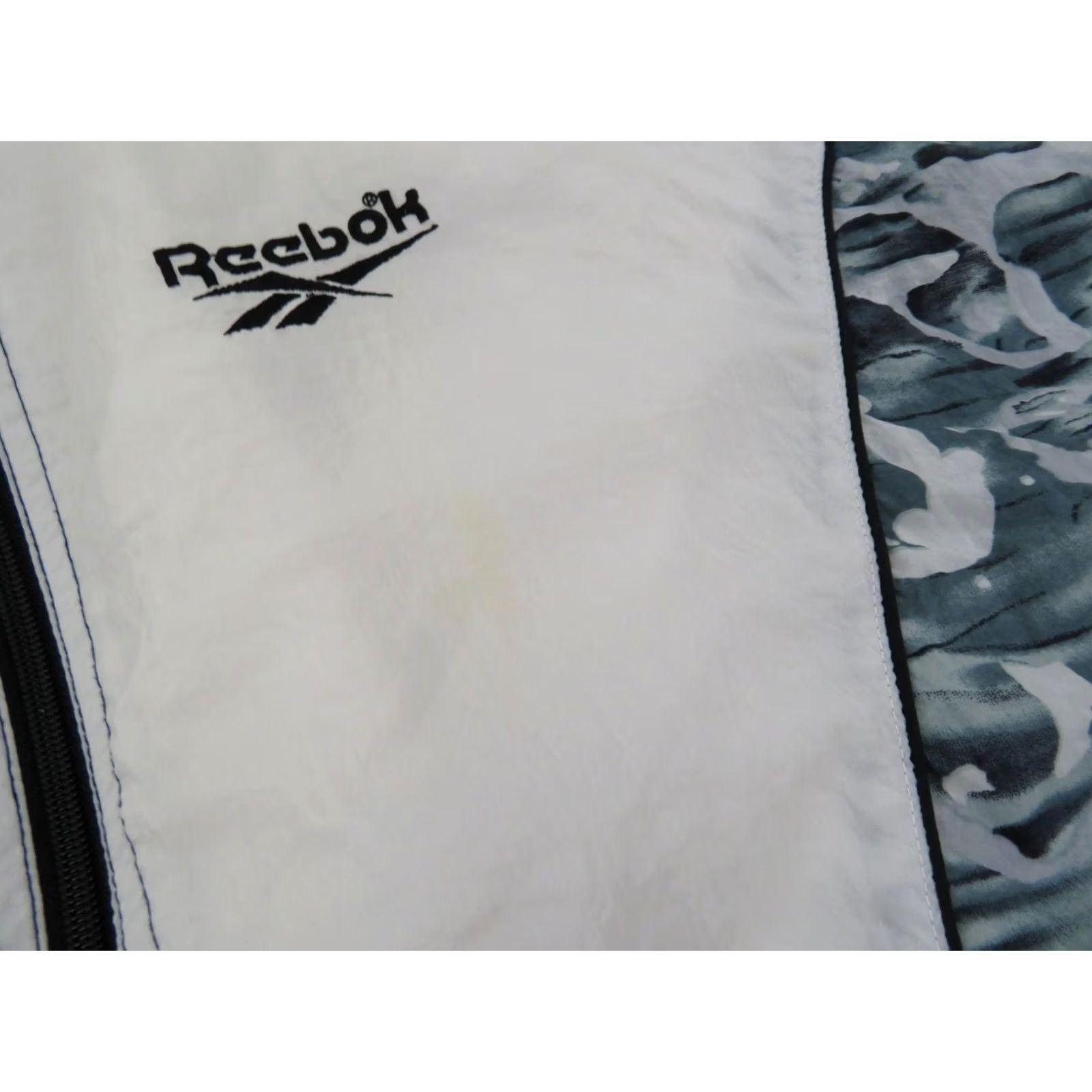 Reebok VINTAGE 90s Reebok Jacket Mens L White Camo Nylon Coat Concrete Running Weathergear Wind-Resistant Size US L / EU 52-54 / 3 - 5 Thumbnail