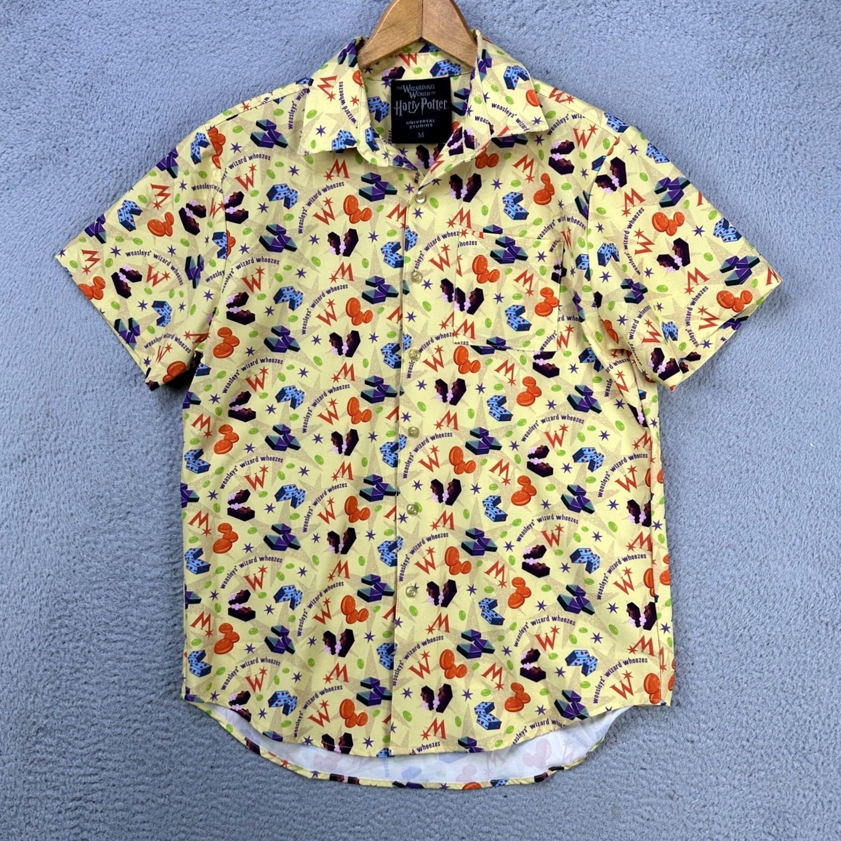 Vintage VINTAGE Universal Studios Mens The Wizarding World Of Harry Potter Shirt Medium Yellow Size US M / EU 48-50 / 2 - 2 Thumbnail