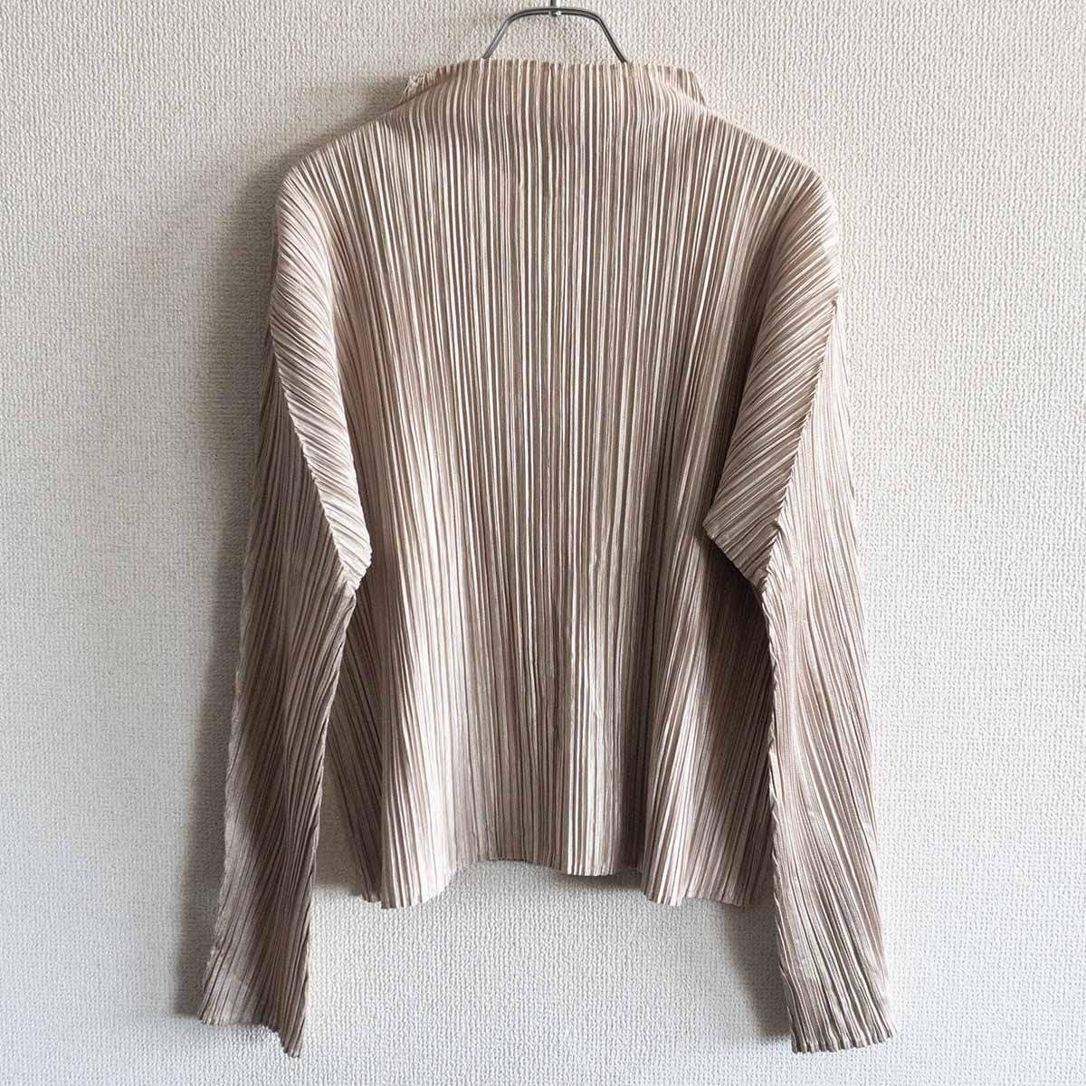 Issey Miyake Issey Miyake PLEATS PLEASE Top | Size 4 Size M / US 6-8 / IT 42-44 - 3 Thumbnail