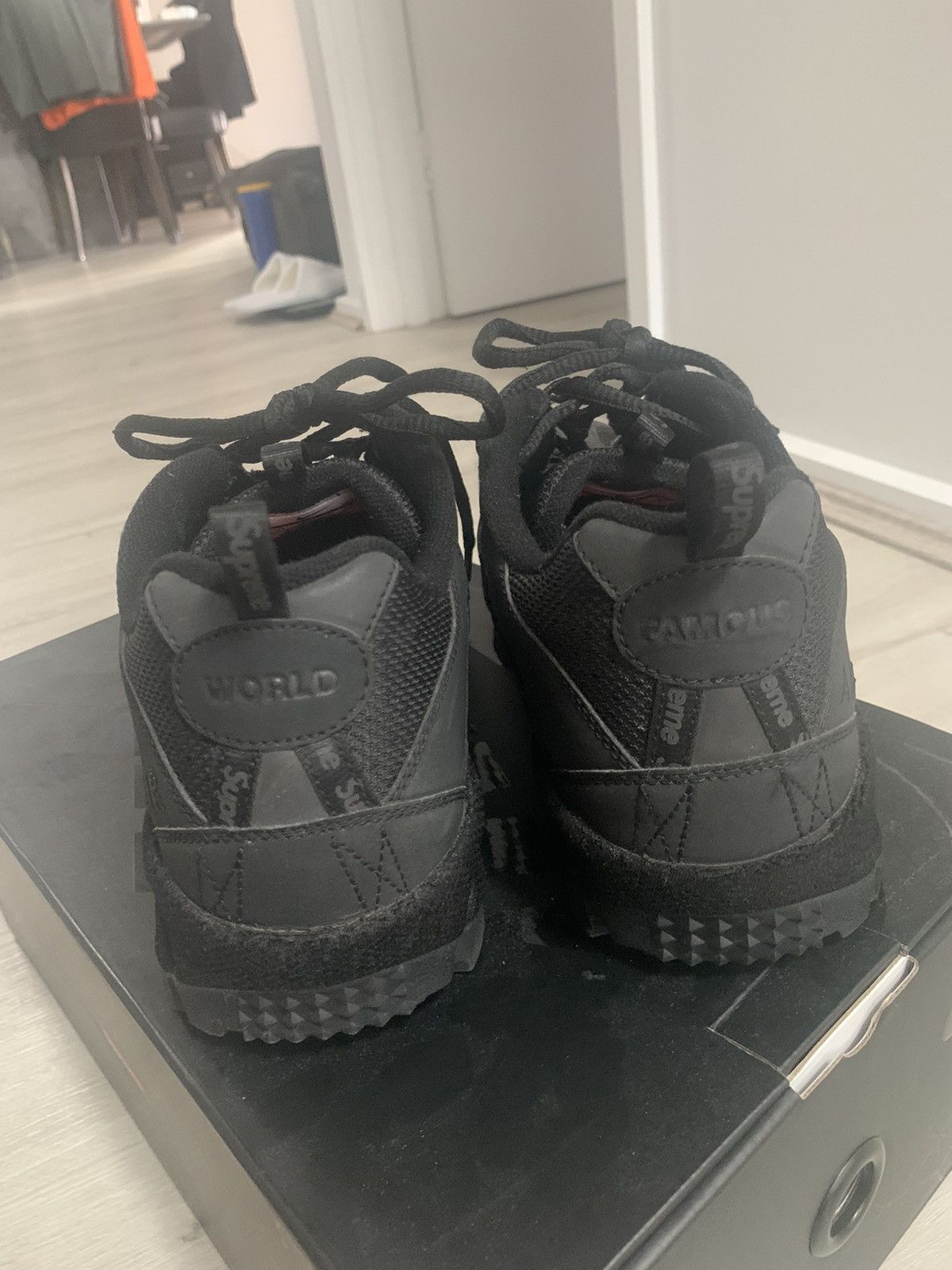Nike × Supreme Nike Supreme Air Humara 17 Size US 11 / EU 44 - 5 Thumbnail