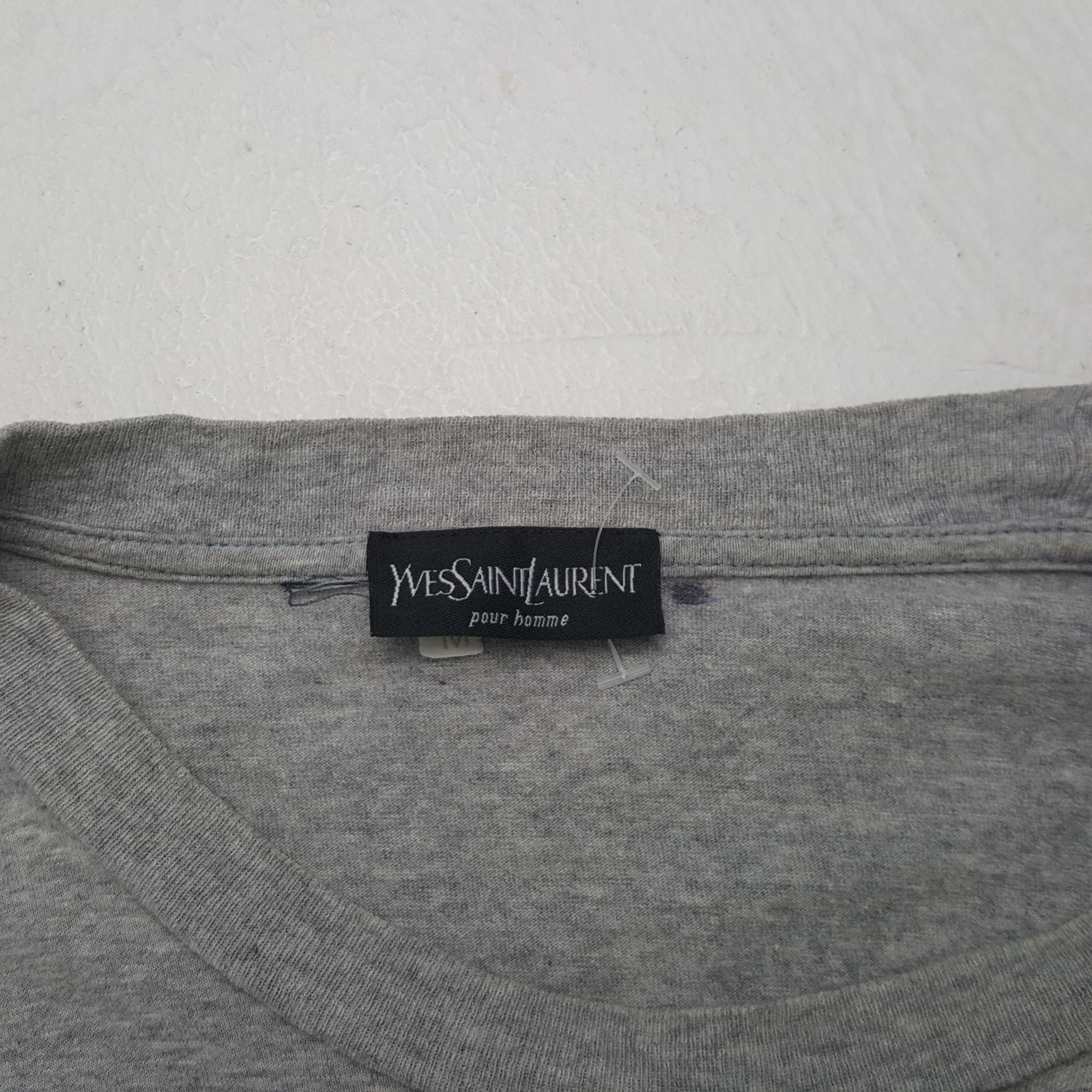 Yves Saint Laurent YVES SAINT LAUREN YSL Fashion Brand Tshirt C294N22 Size US M / EU 48-50 / 2 - 4 Thumbnail