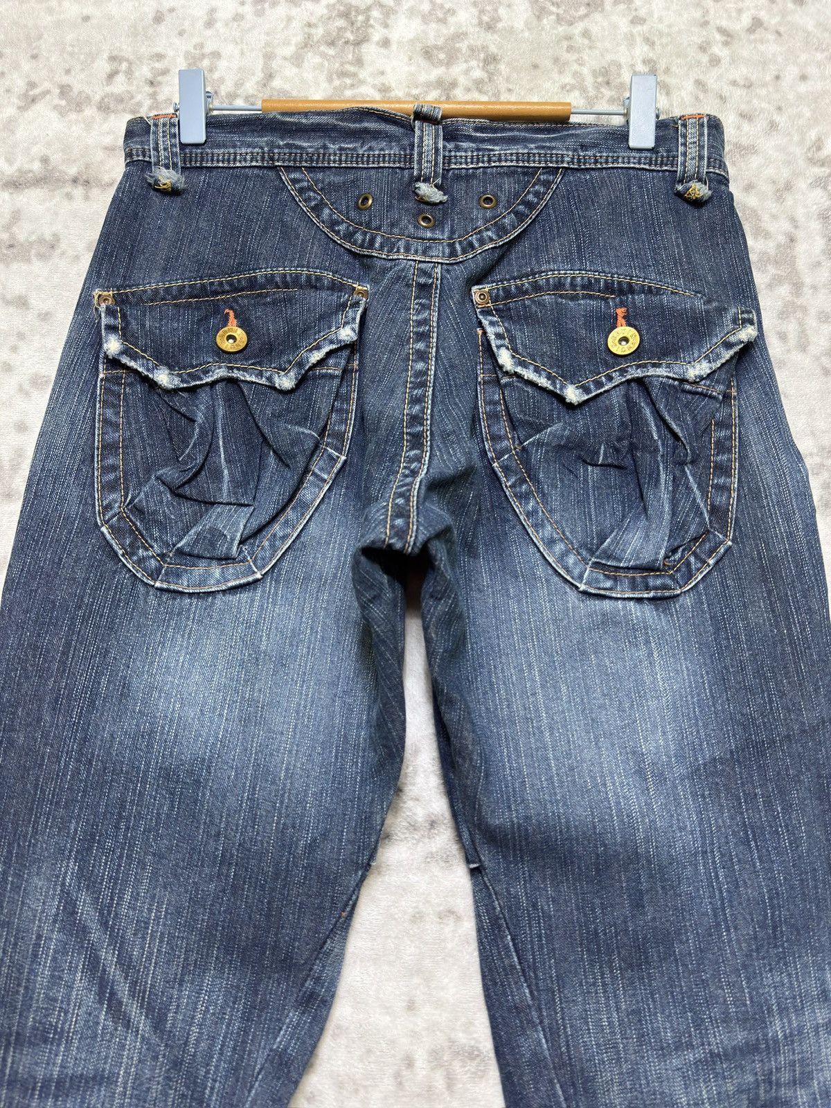 Edwin Edwin K5651 Cargo Pocket Straight Cut Distressed Denim Jeans Size US 31 - 8 Thumbnail