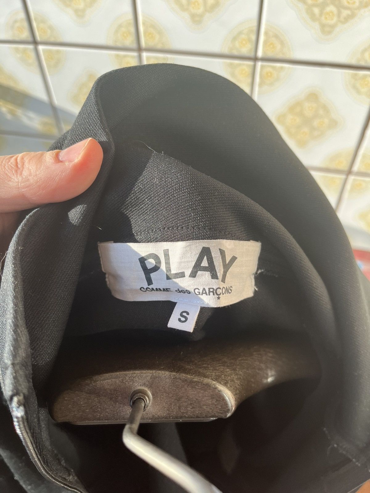 Comme des Garcons Play CDG track top Size US S / EU 44-46 / 1 - 6 Thumbnail