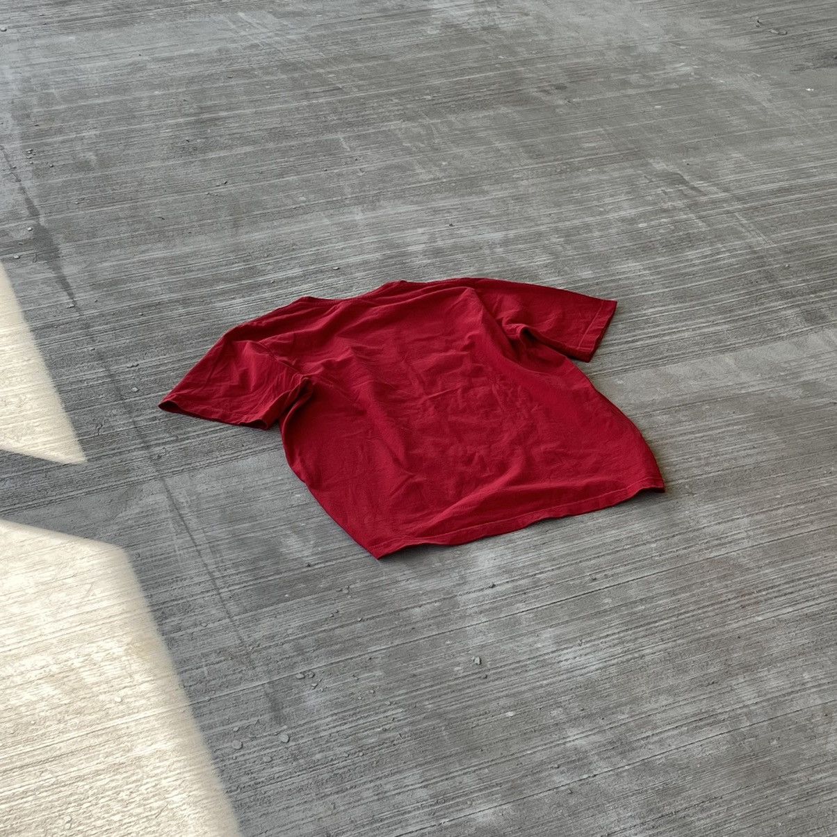 Vintage Nike Big Logo Vintage Red T-Shirt Size US L / EU 52-54 / 3 - 9 Thumbnail