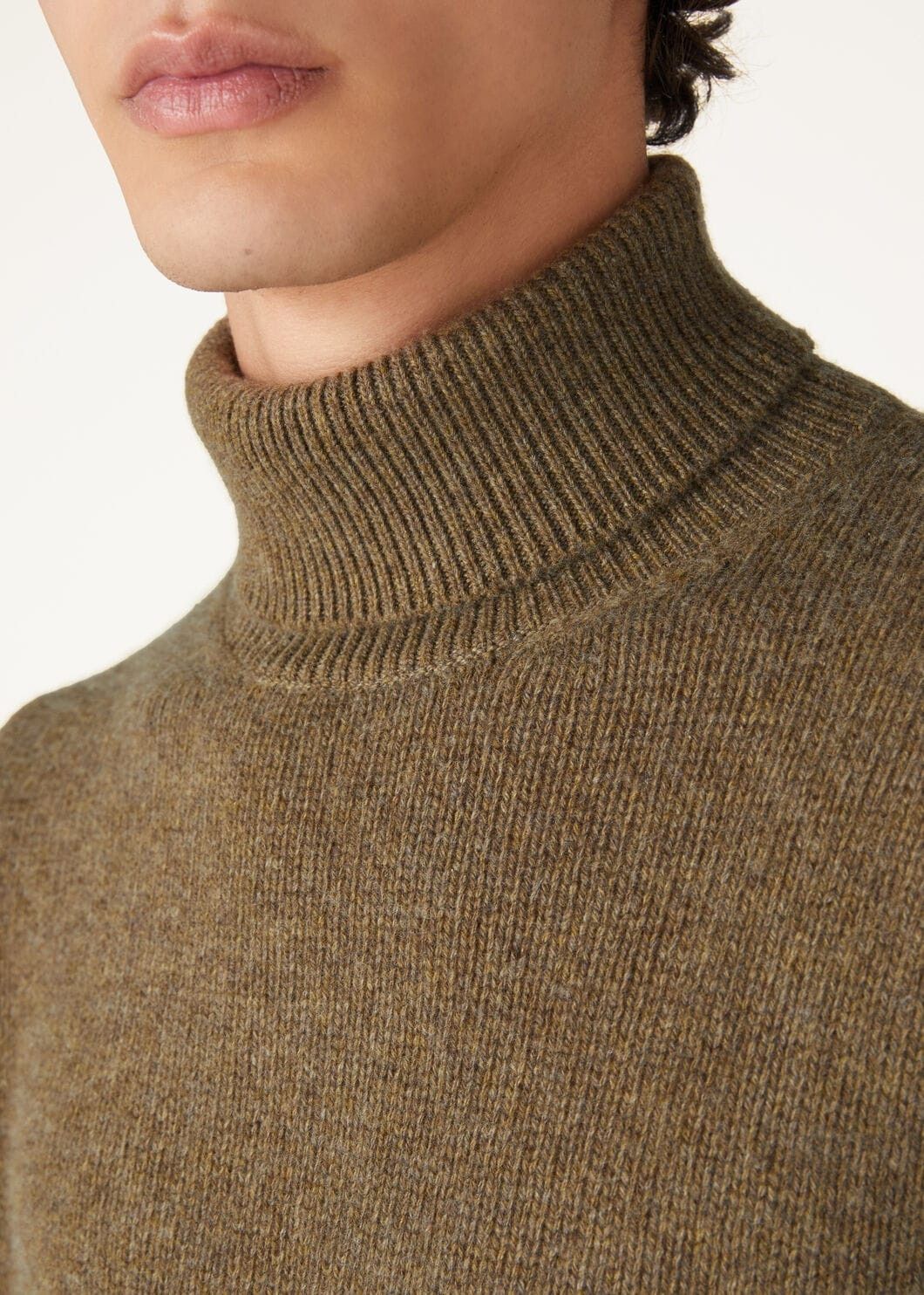 Loro Piana o1w1db10725 FAO6886 Fobello Turtleneck Sweater in Brown Size US M / EU 48-50 / 2 - 3 Thumbnail