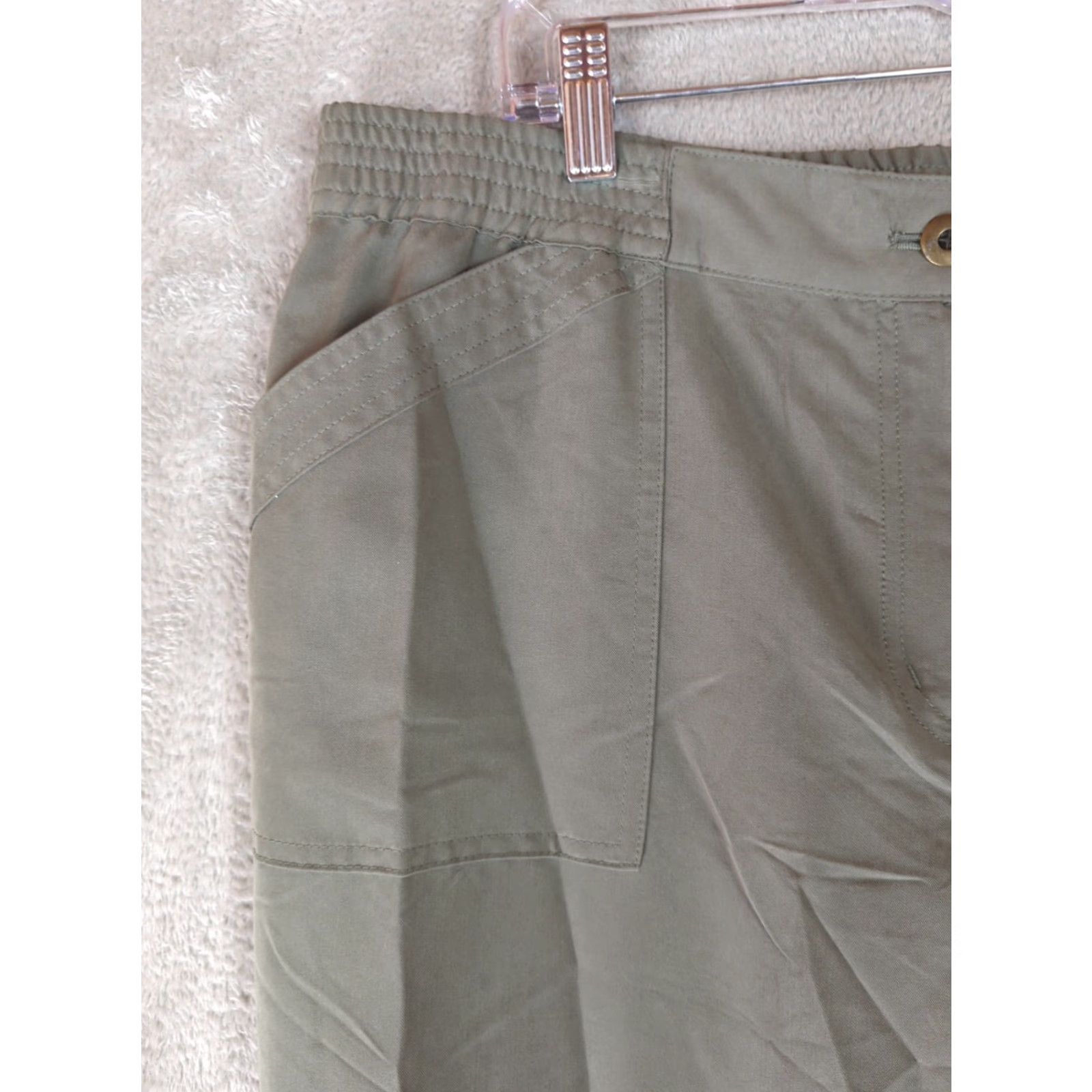 Vintage Chicos Cargo Utility Olive Green Roll Tab Crop Ankle Minimalist Pants 16 Regular Wide Leg? Size 38" / US 16 / IT 52 - 4 Thumbnail