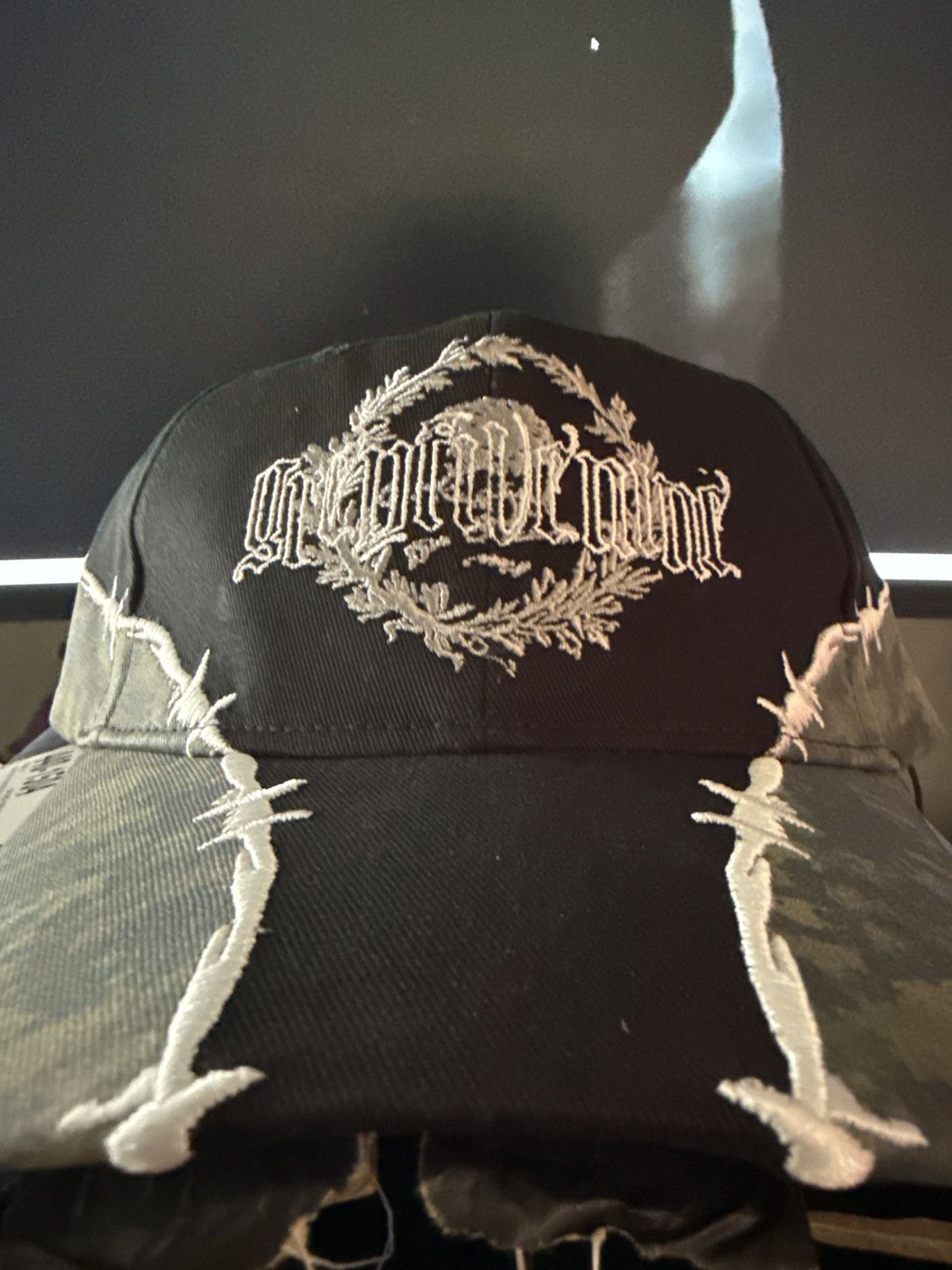 G59 Records Brand new camo/barbed wire hat Size ONE SIZE - 1 Thumbnail