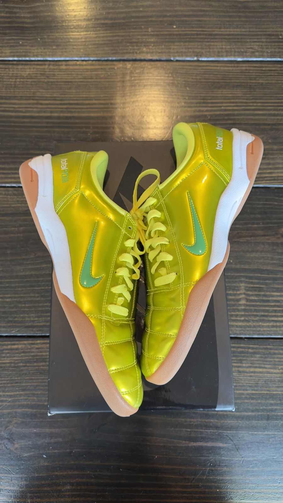 Nike Total 90 Dynamic Yellow size 10