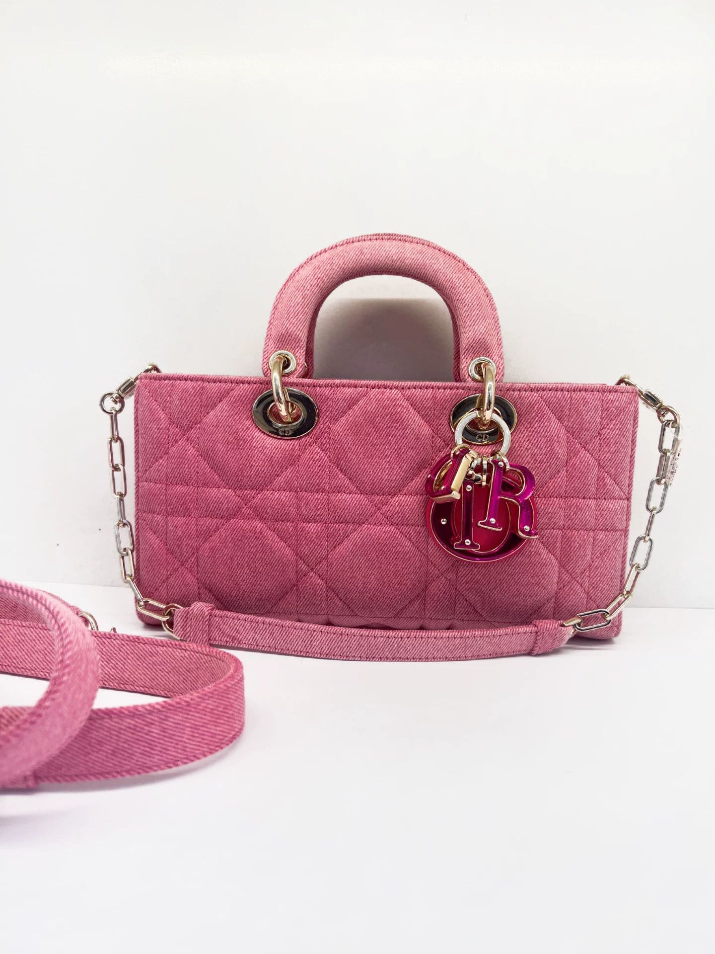 Dior Pre-loved Bag Very good condition Size ONE SIZE - 1 Thumbnail